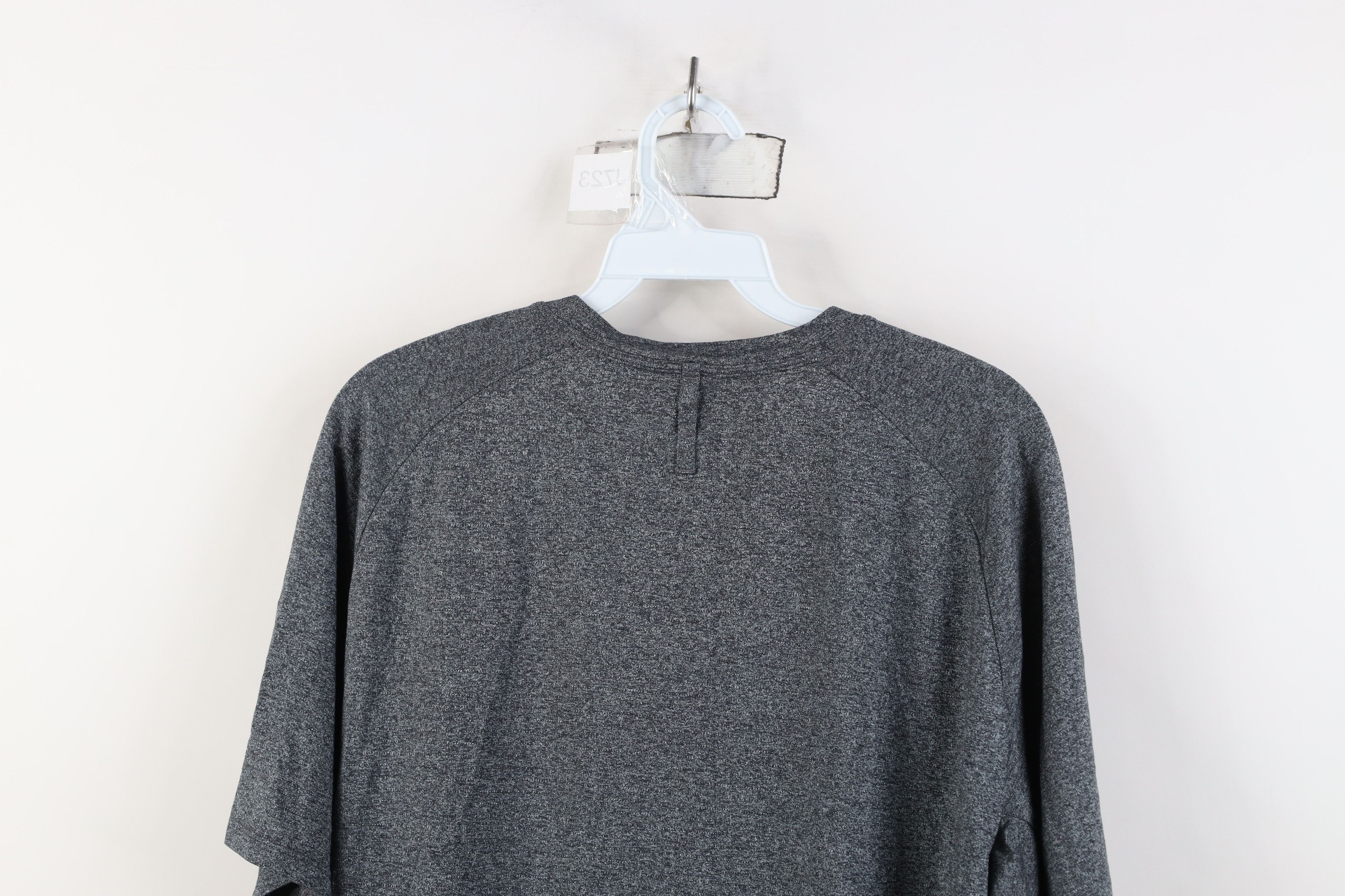 Lululemon Lululemon Tech Short Sleeve Running Jogging Yoga T-Shirt Size US L / EU 52-54 / 3 - 10 Thumbnail