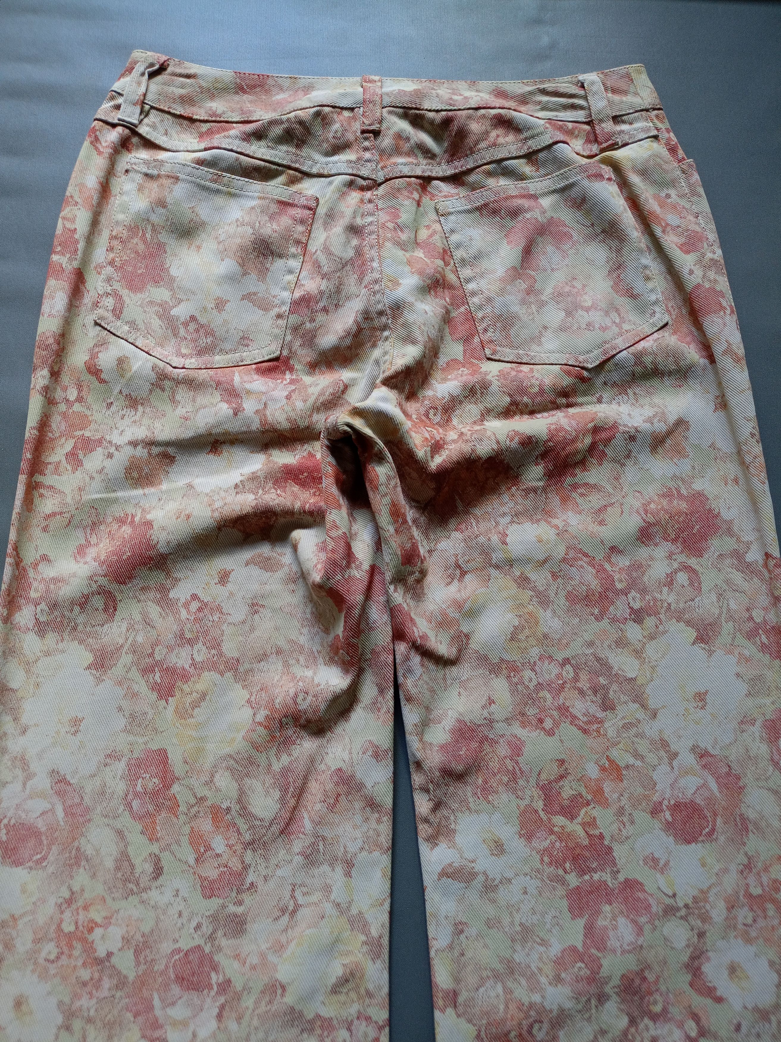Michel Klein Michel Klein Floral Flare Pants Size 27" / US 4 / IT 40 - 3 Thumbnail