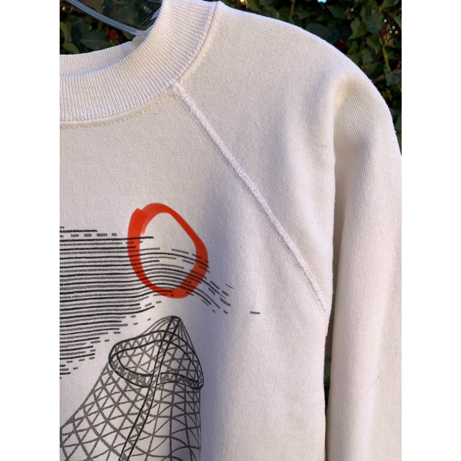 Vintage Vintage Riverfront Park Spokane Wa Raglan Sweatshirt Sweater Jumper M L Shirt White 1980s Womens Mens Size M / US 6-8 / IT 42-44 - 3 Thumbnail