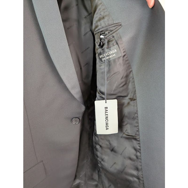 Balenciaga o1rshd1 Oversized Tuxedo Jacket in Black Wool Barathea Size US XXS / EU 40 - 8 Thumbnail