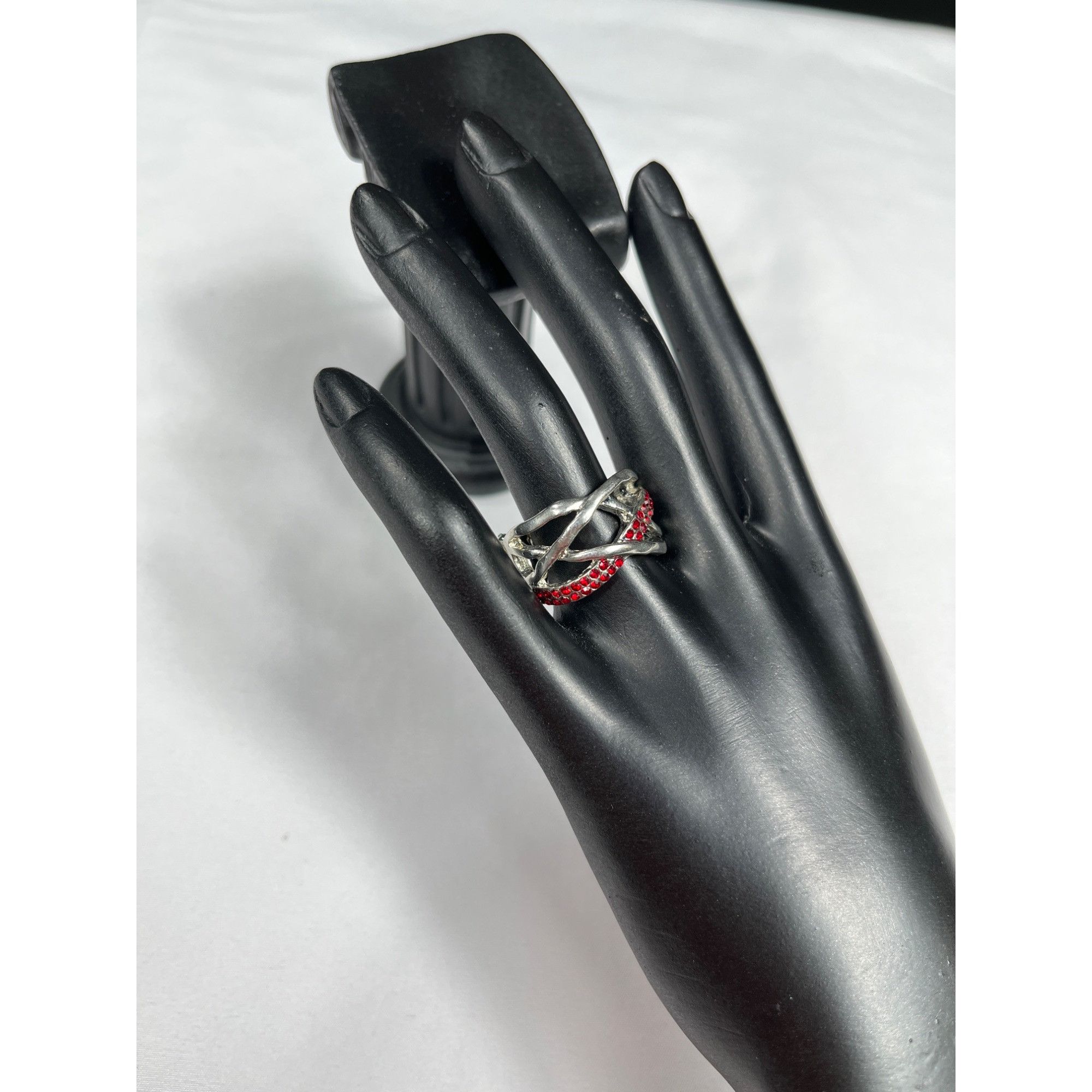 Vintage Silver Tone Stretchable Ring SKU 007 With Red Rhinestone Acc Size ONE SIZE - 3 Thumbnail