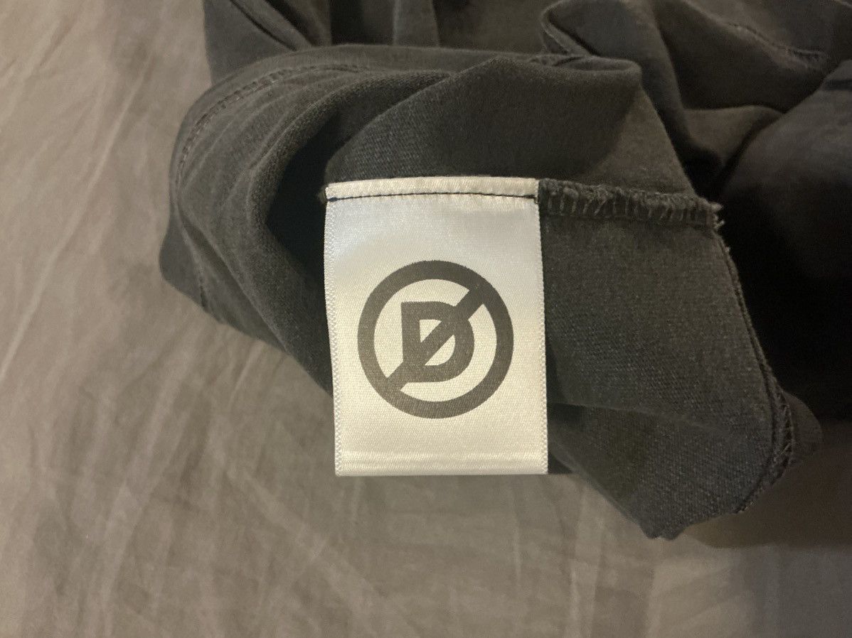 DISCONTD charcoal raglan longsleeve tee