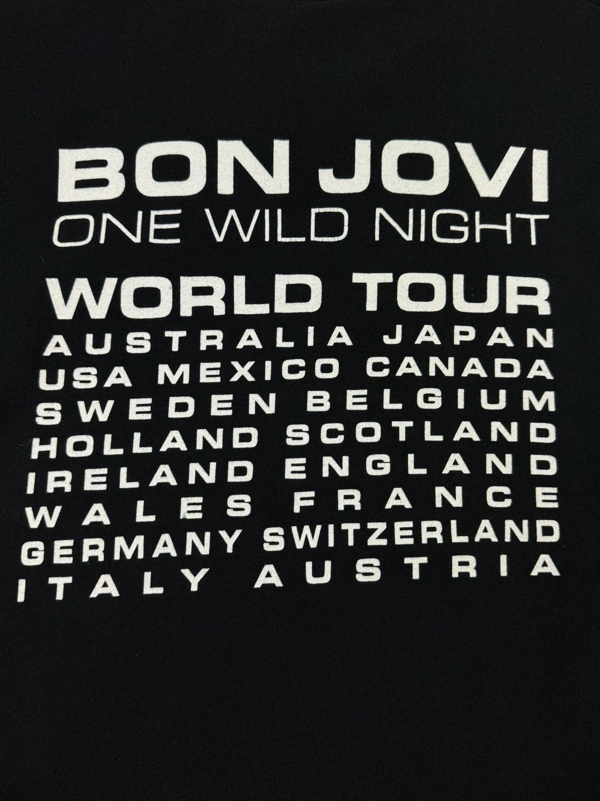 Band Tees × Bon Jovi 2001 Bon Jovi One Wild Night World Tour T-Shirt Size US L / EU 52-54 / 3 - 8 Thumbnail