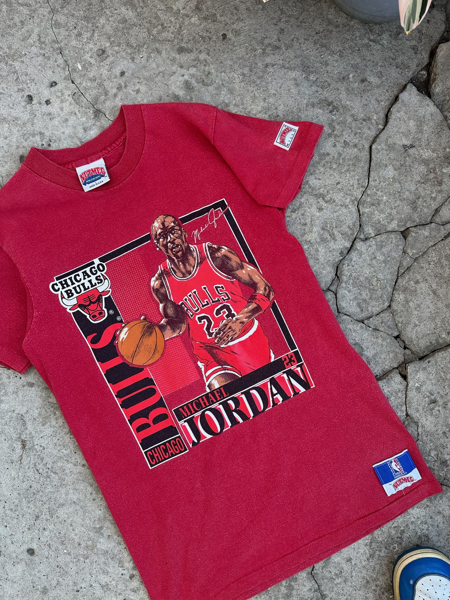 NBA Vintage 90's Chicago Bulls Nutmeg Tee Bull Rare Jordan Size US S / EU 44-46 / 1 - 2 Thumbnail