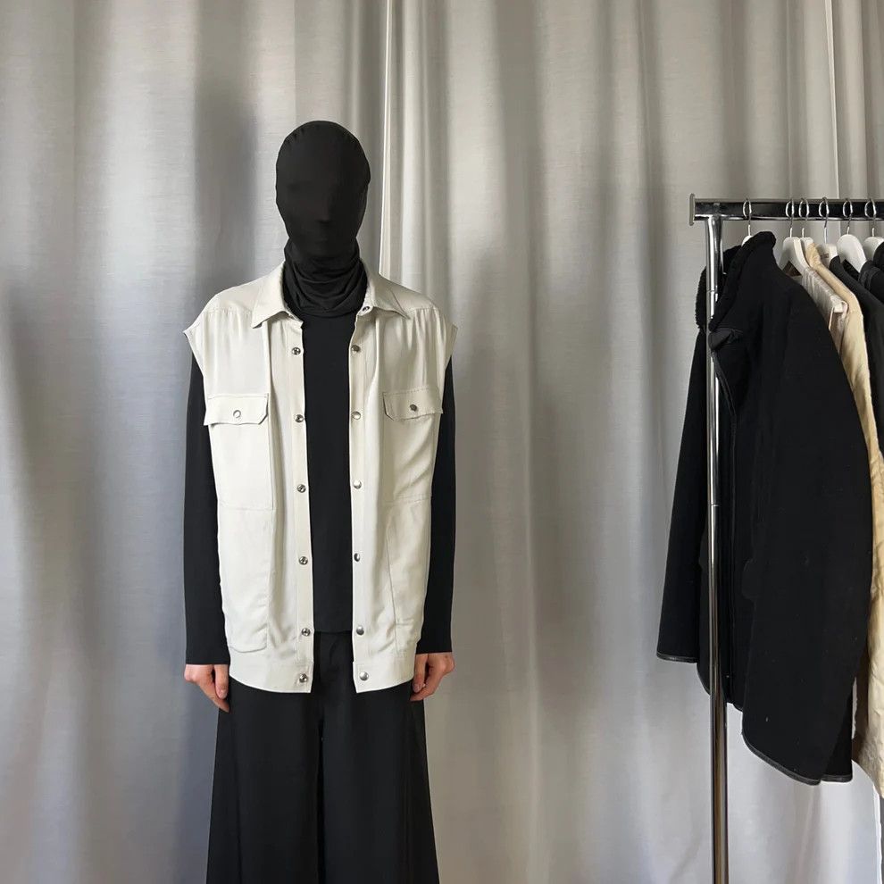 Rick Owens Rick Owens Jumbo Crepe Vest Oyster - SS21 Size US L / EU 52-54 / 3 - 2 Thumbnail