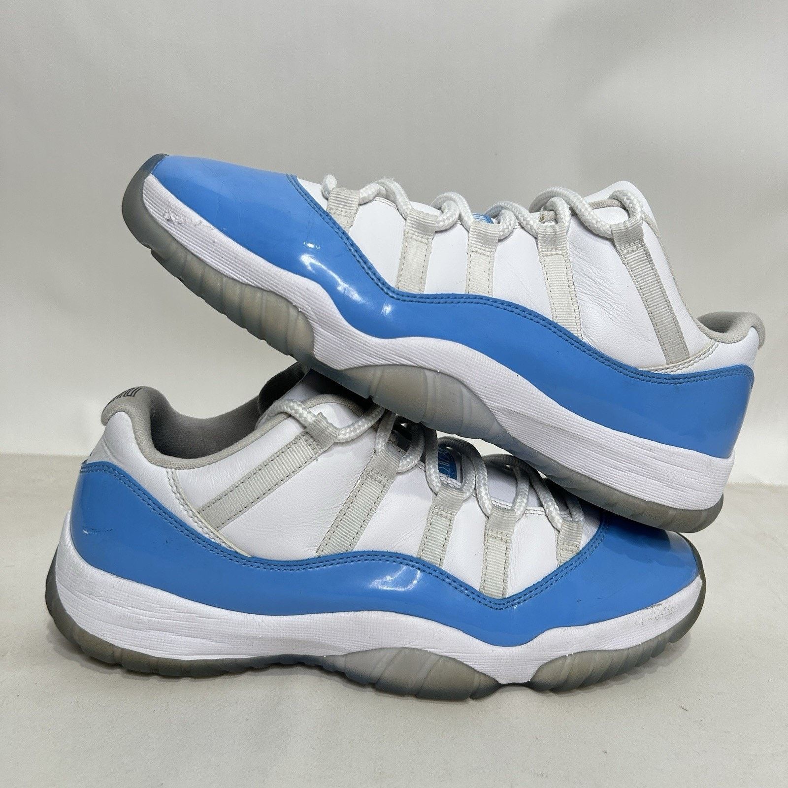 Nike Nike Air Jordan 11 Retro Low “UNC/University Blue White” Size US 9.5 / EU 42-43 - 1 Thumbnail