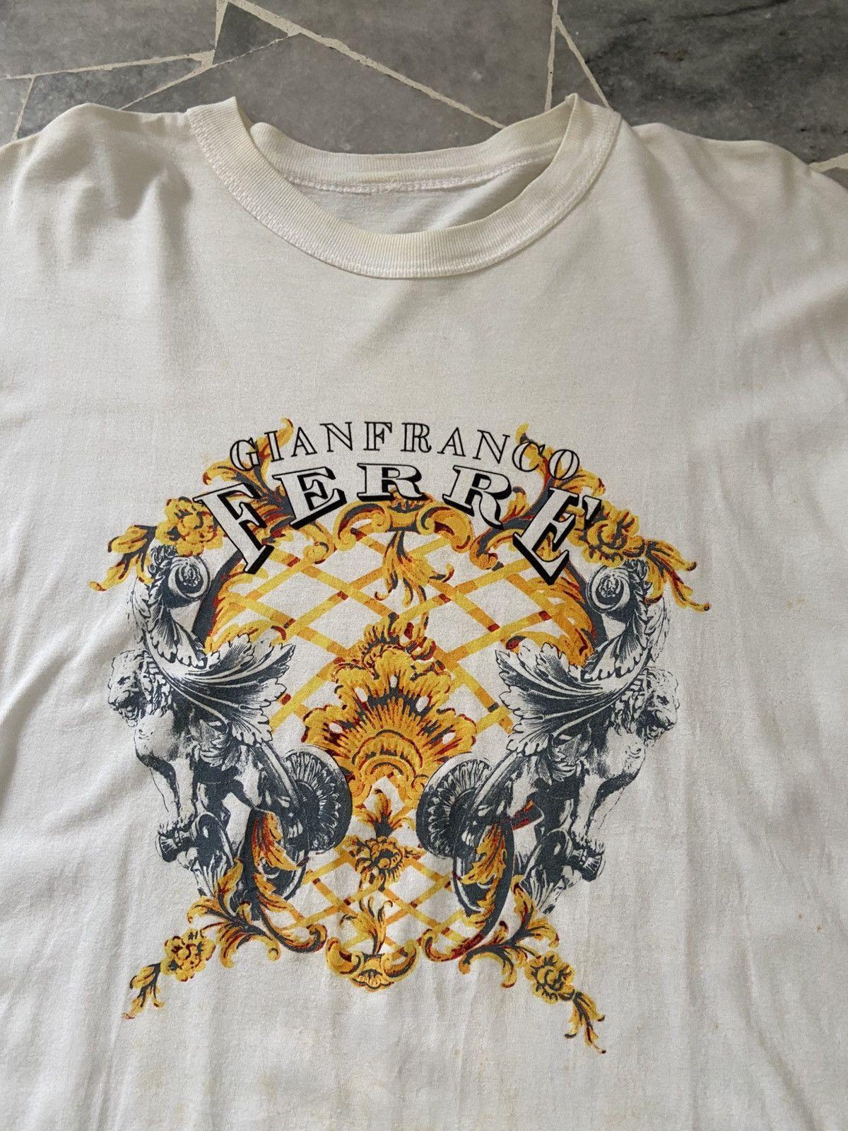 Gianfranco Ferre Vintage Gianfranco Ferre Tee Size US L / EU 52-54 / 3 - 6 Thumbnail