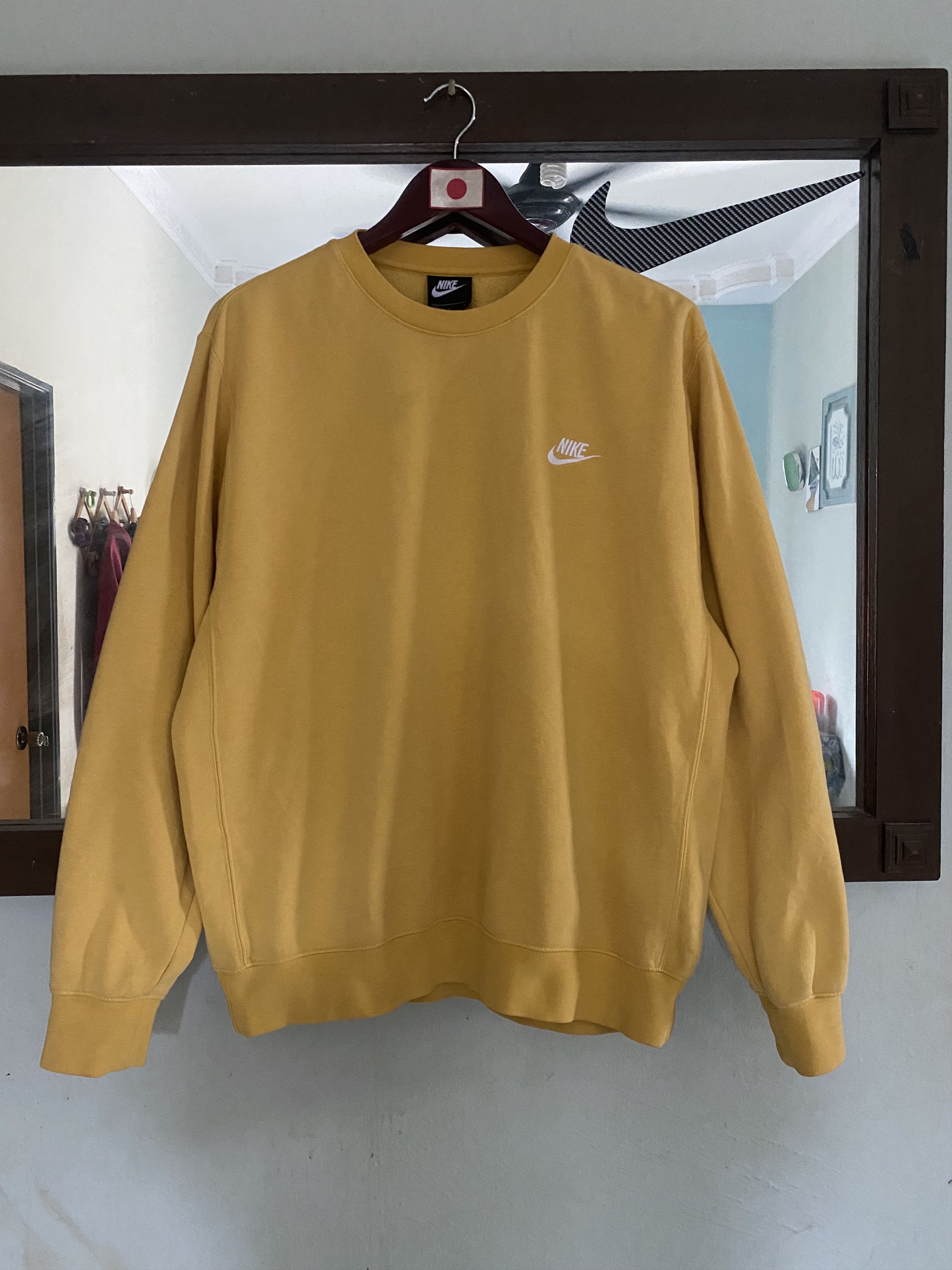 Nike × Vintage Nike Sweatshirt Yellow L Size Size US L / EU 52-54 / 3 - 1 Thumbnail