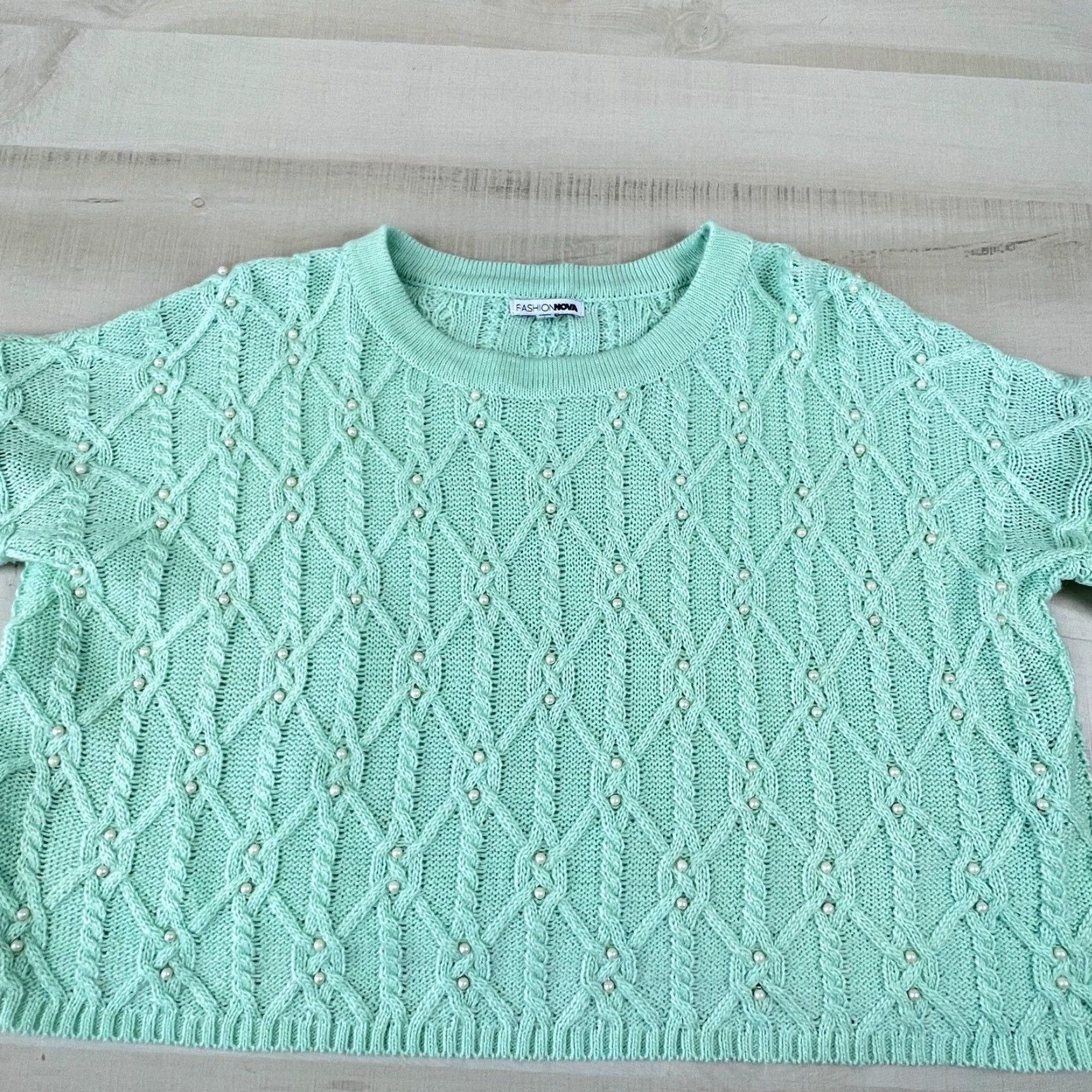 Fashion Nova Fashion Nova Womens Green Cable Knit Sweater Medium Pearl Accent Size M / US 6-8 / IT 42-44 - 2 Thumbnail