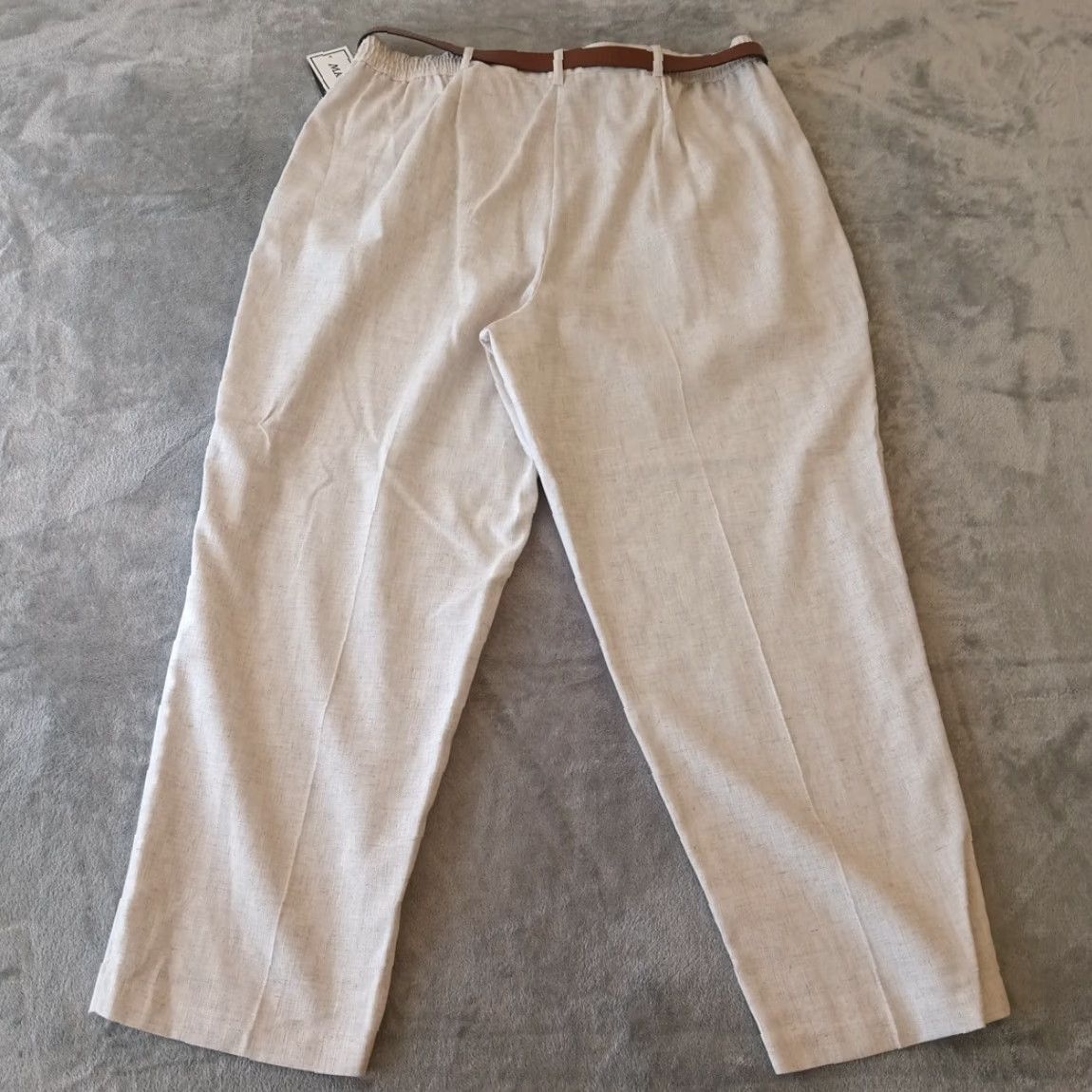 Vintage Sag Harbor Pant Dress Pants Womens Plus 22W Beige Pleated Pockets Belted 29in Inseam Straight New Size 40" / US 18 - 2 Thumbnail