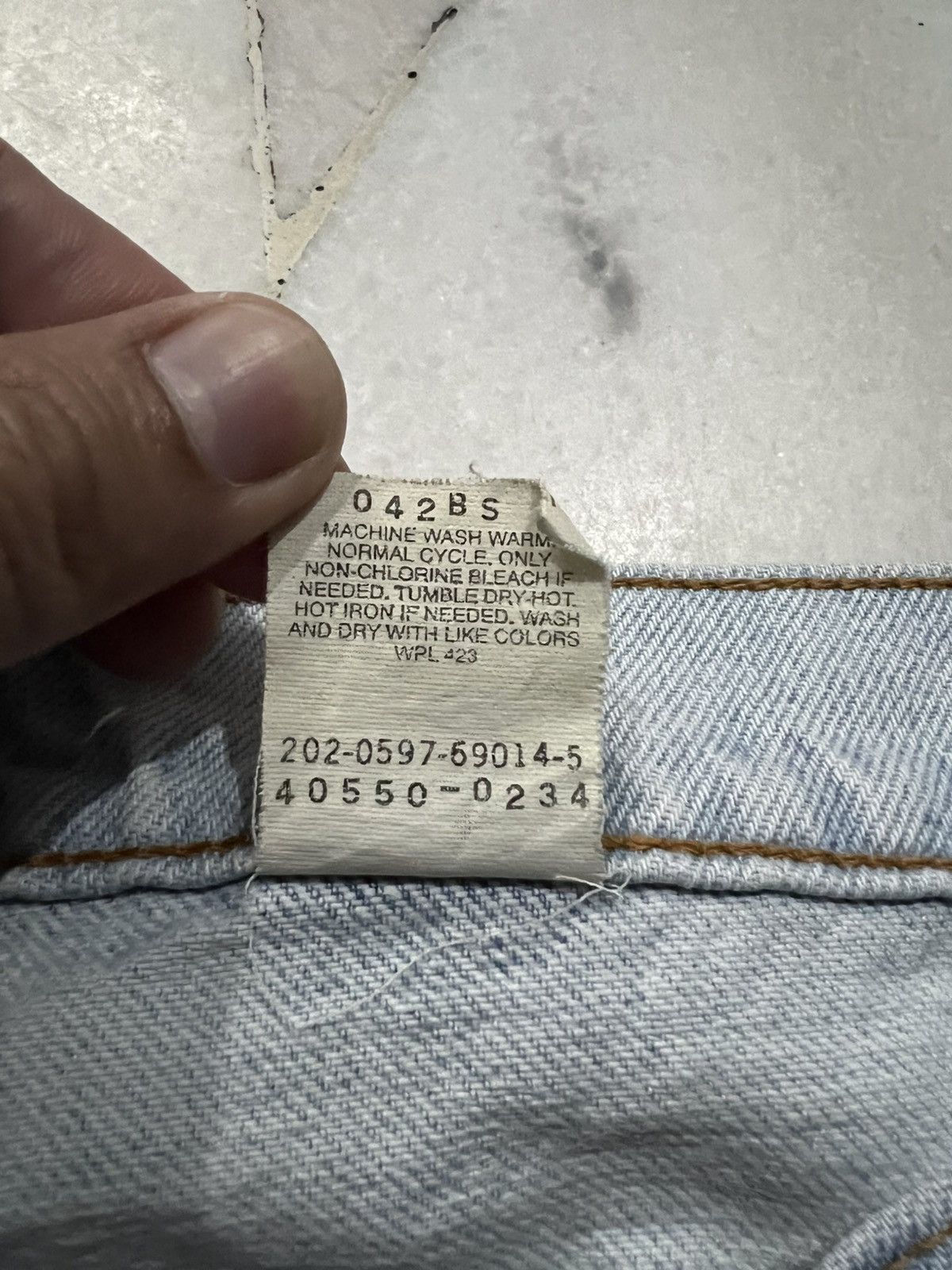 Levi's × Levi's Vintage Clothing VINTAGE 90’s LEVIS 550 ORANGE TAG LIGHT WASH JEANS Size US 30 / EU 46 - 18 Thumbnail