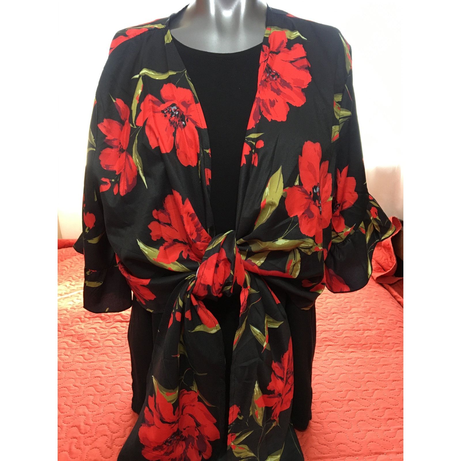 Shein Sheen Curve 1XL Red Floral Black Short Ruffle Sleeve Tie Top Size XL / US 12-14 / IT 48-50 - 4 Thumbnail