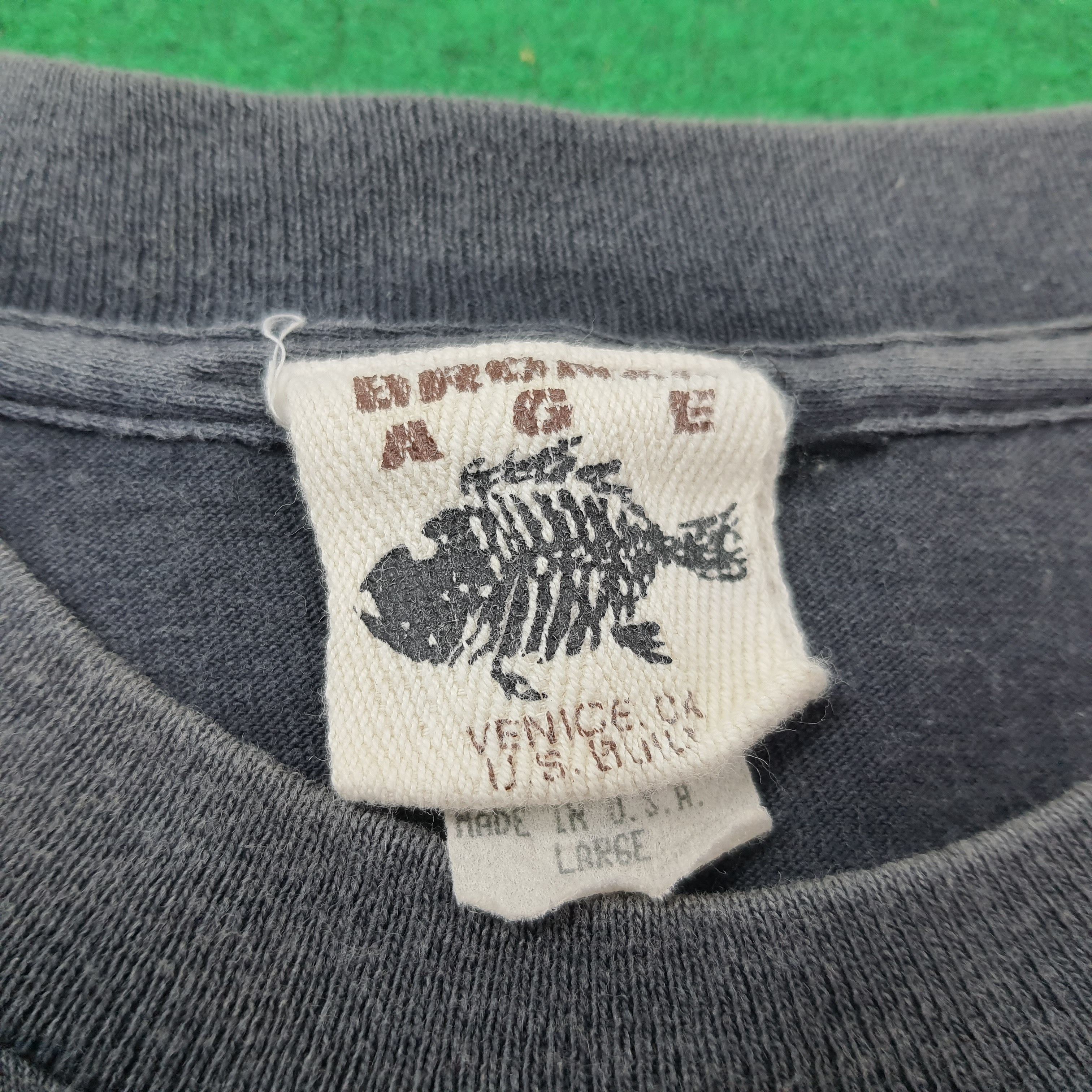 Vintage Vintage Bronze Age Surfing Brand Tshirt Size US M / EU 48-50 / 2 - 5 Thumbnail