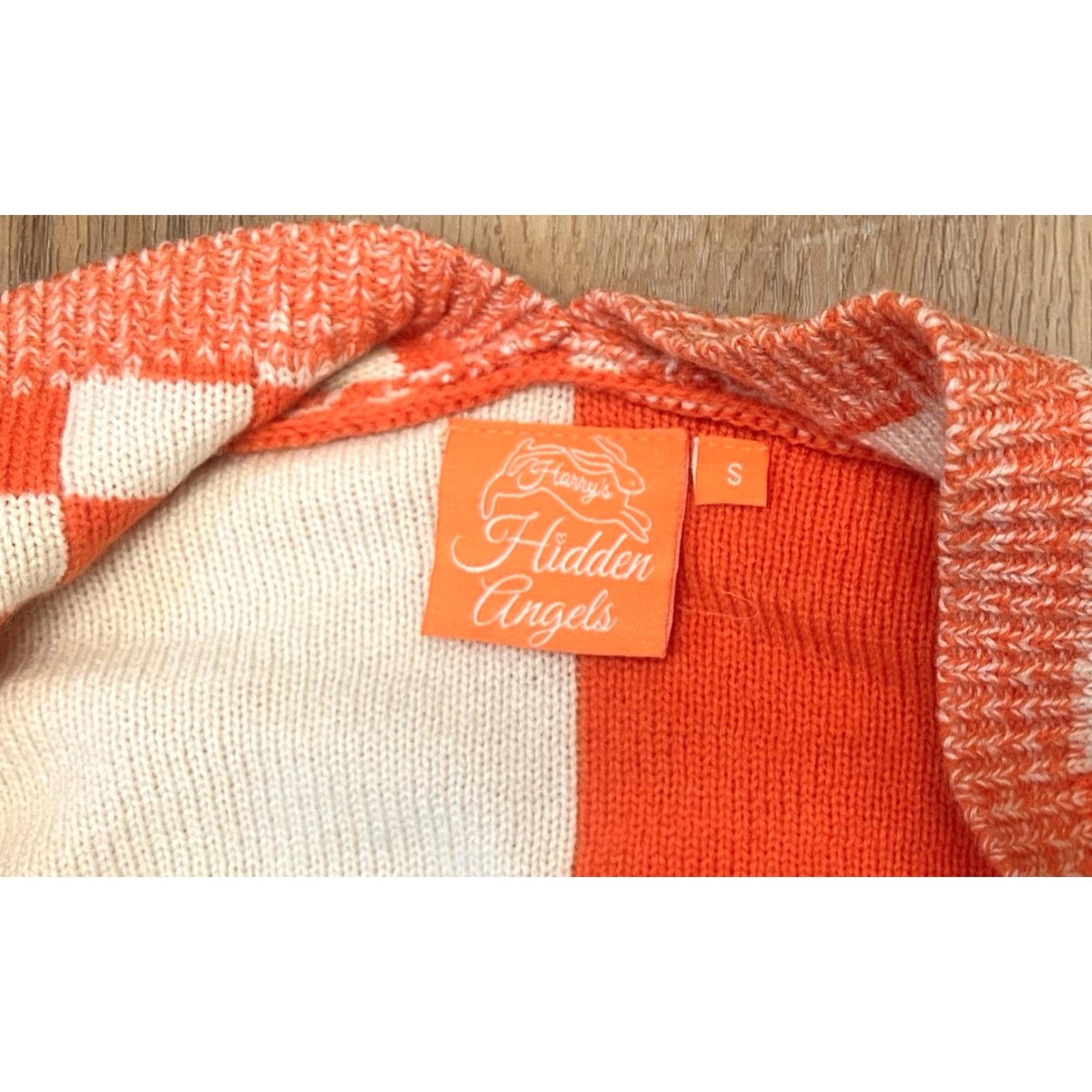 Vintage VINTAGE Harry Styles Hidden Angels Bunny Love On Tour Orange Checkered Cardigan S Womens Cardigan Size S Orange Bunny Love On Tour Cardigan Shirts? Size S / US 4 / IT 40 - 5 Thumbnail