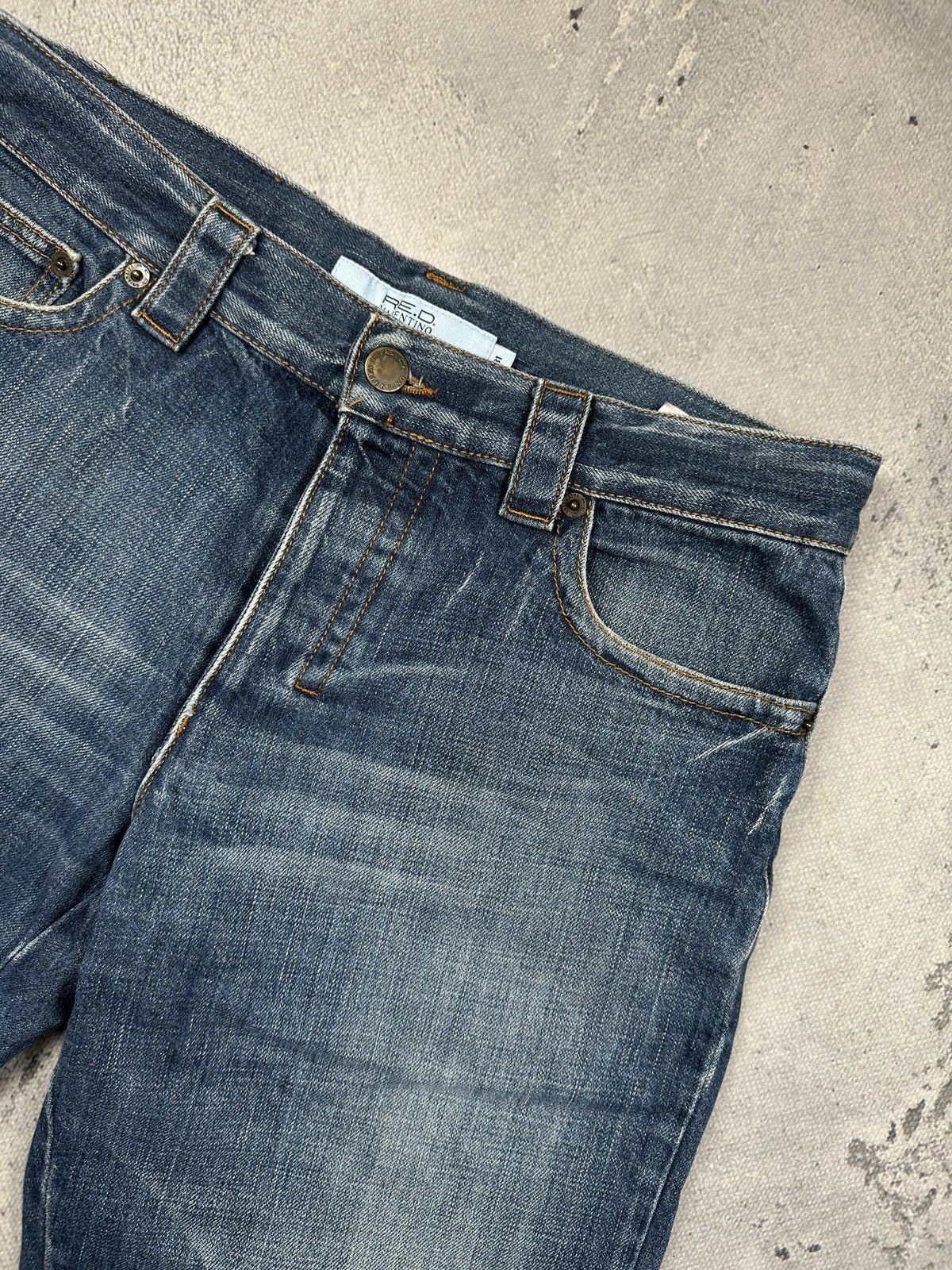 Valentino R.E.D. Valentino Vintage Faded Denim Jeans Flap Back Pockets Size US 31 - 6 Thumbnail