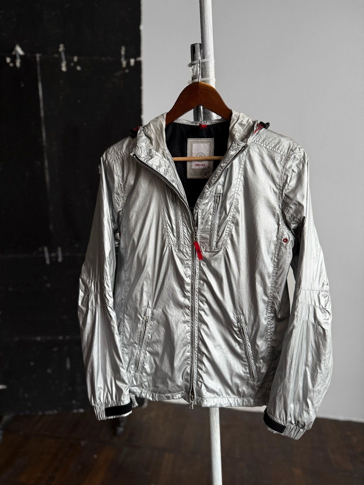 Bogner Bogner Fire + Ice Rare Silver Metallic Hooded Jacket Zip Size XS / US 0-2 / IT 36-38 - 1 Thumbnail
