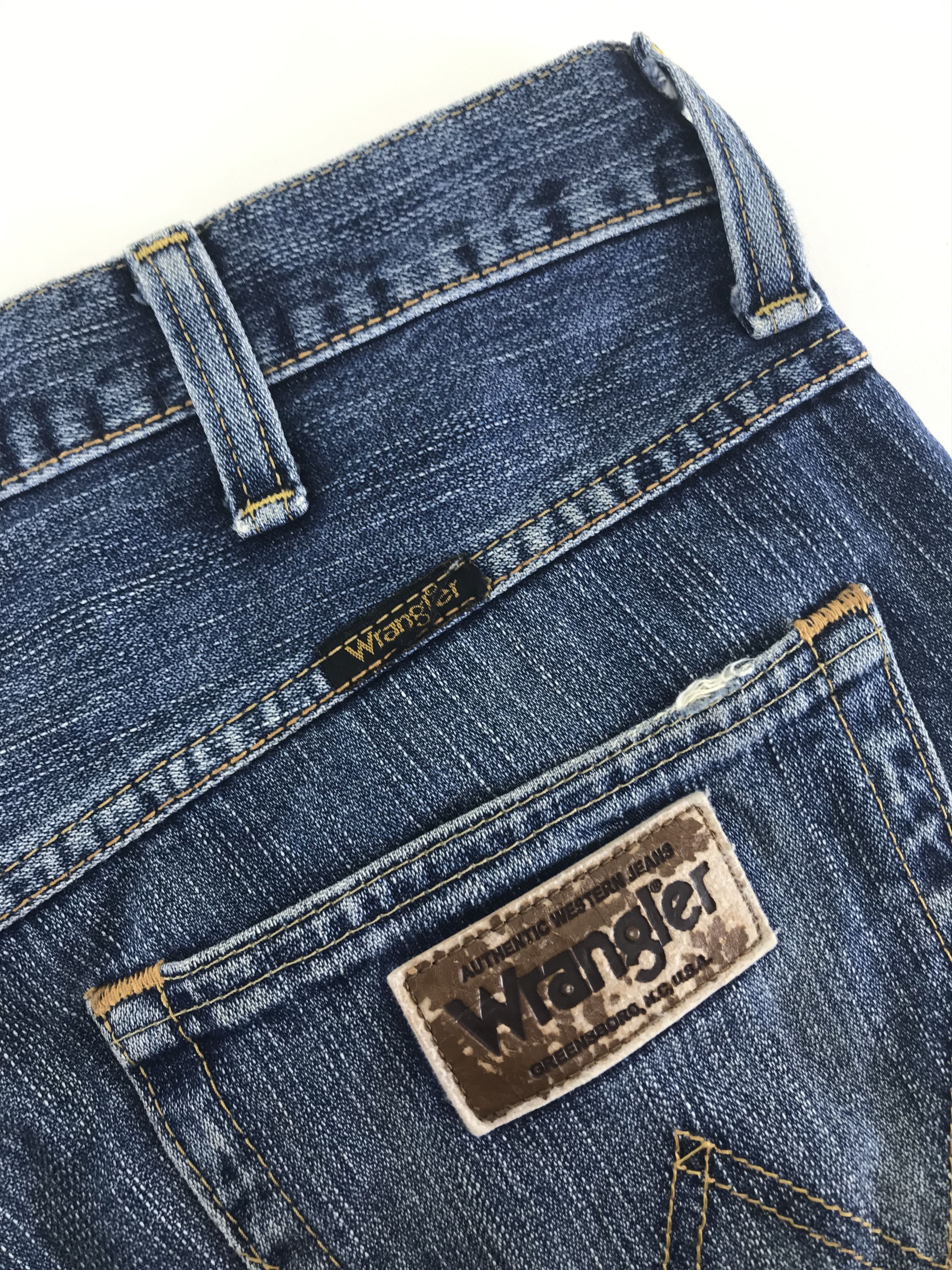 Wrangler Vintage Wrangler Blue Wash Distressed Jeans Size US 34 / EU 50 - 11 Thumbnail