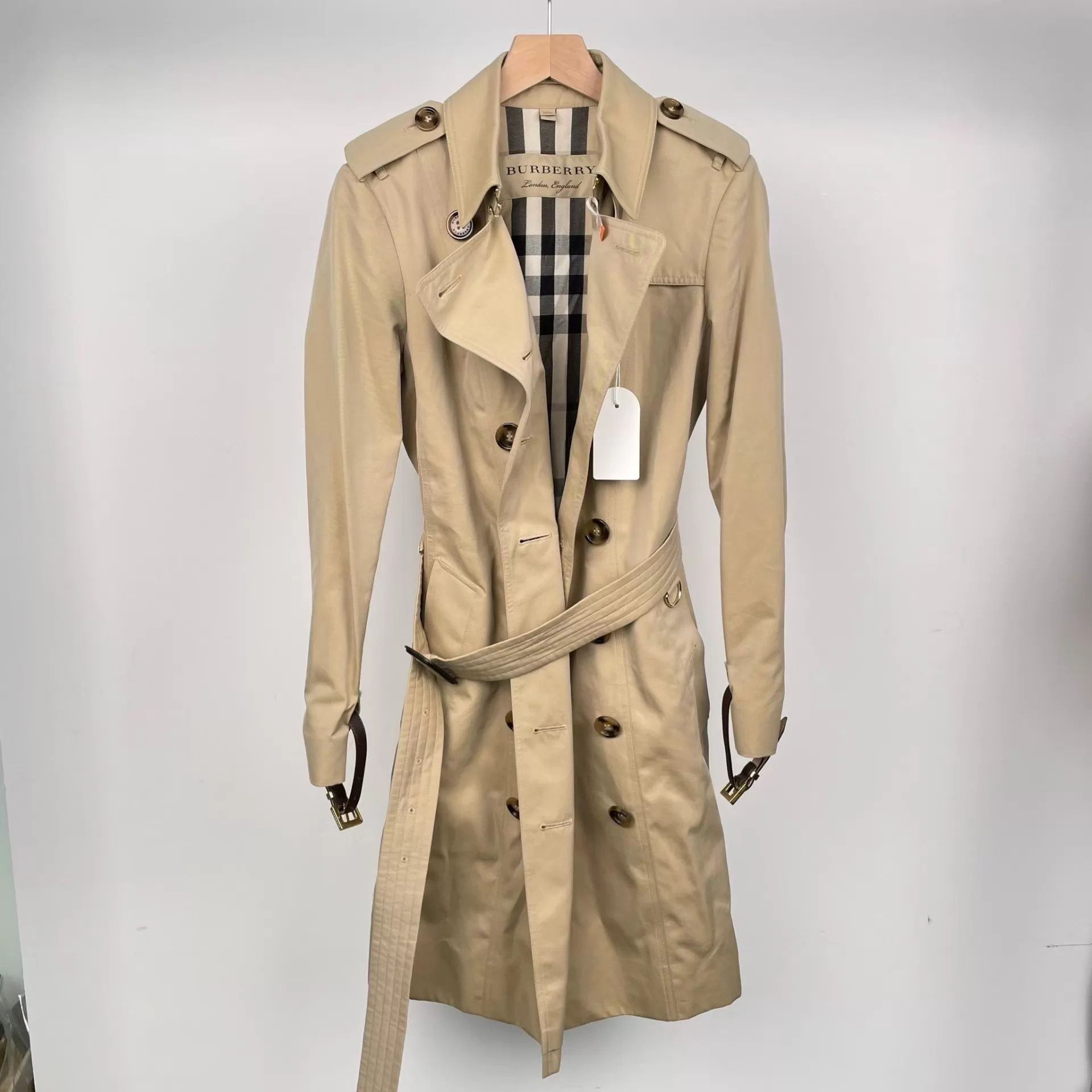 Burberry Burberry Khaki Double-Breasted Belted Long TrenchCoat 38 Size XS / US 0-2 / IT 36-38 - 1 Thumbnail