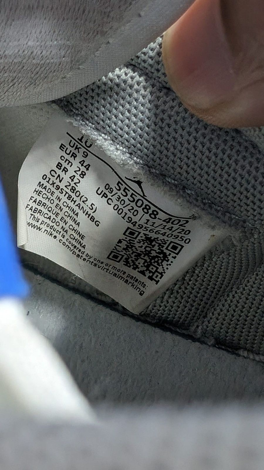 Jordan Brand Size 10 - Jordan 1 Retro OG High Hyper Royal Smoke Grey Size US 10 / EU 43 - 6 Thumbnail