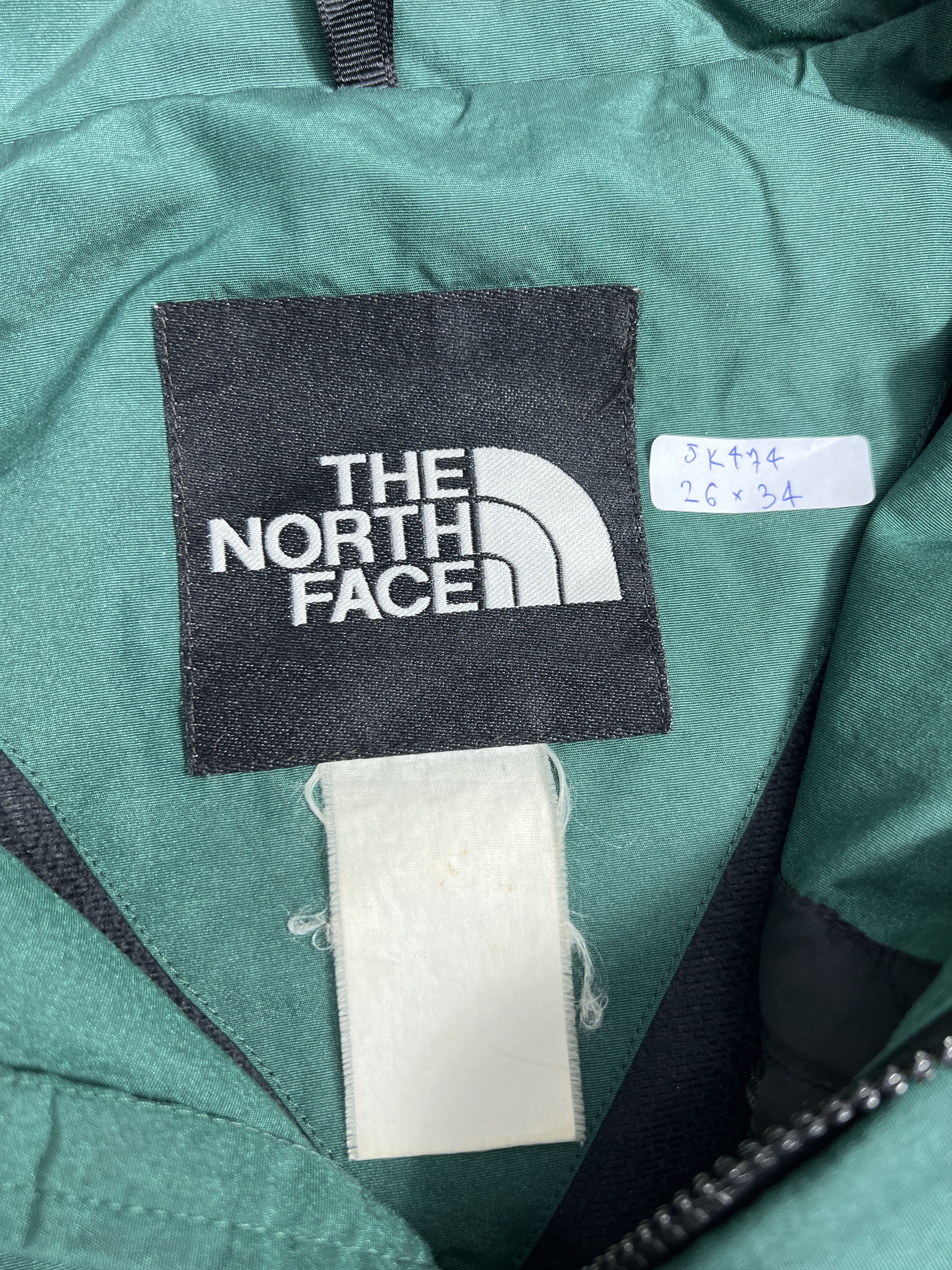 The North Face Vintage The North Face Anorak Jacket JK474 Size US L / EU 52-54 / 3 - 4 Thumbnail