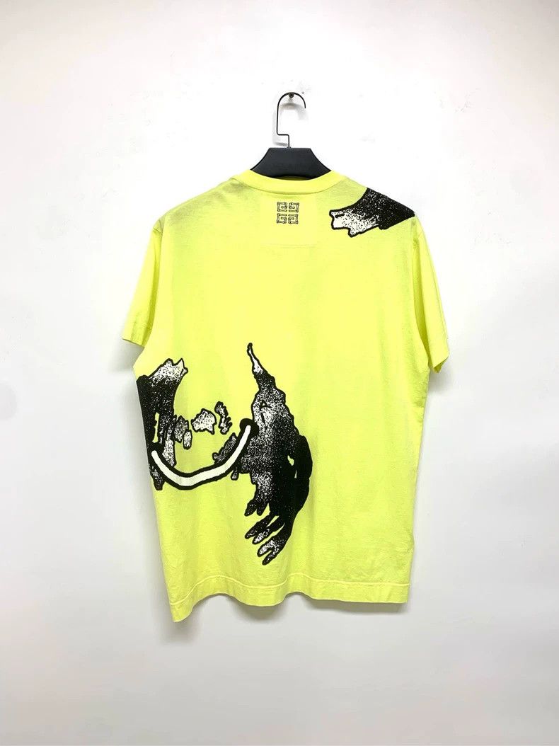 Givenchy Givenchy New Spray Painted Short Sleeve, Size S, with Tag! Size US S / EU 44-46 / 1 - 8 Thumbnail
