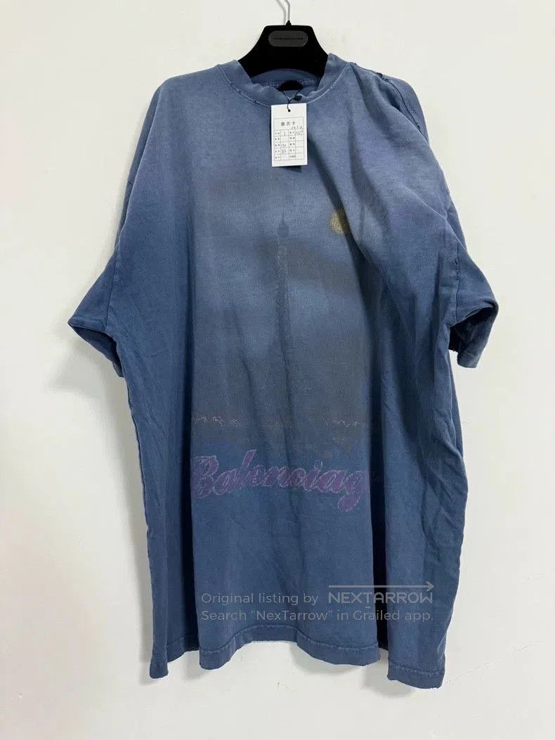 Balenciaga Balenciaga Paris MOON Blue Oversized Tee. Size US L / EU 52-54 / 3 - 1 Thumbnail