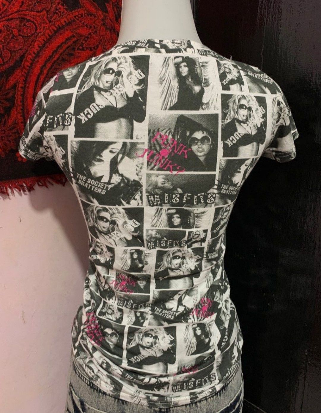 Japanese Brand Y2K Misfits One Way PUNK JUNK AOP T-Shirt Size M / US 6-8 / IT 42-44 - 2 Thumbnail
