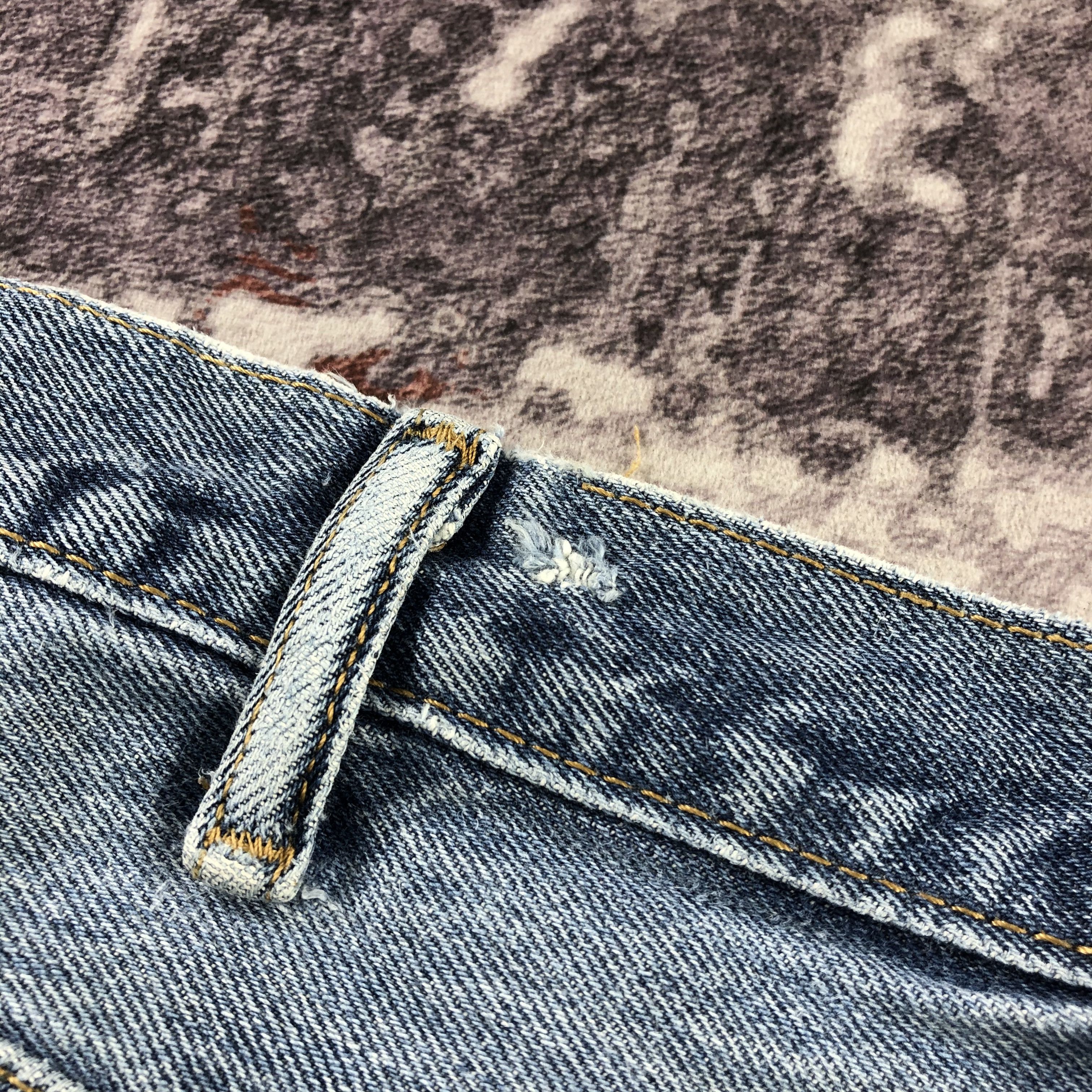 Levi's × Vintage Vintage Blue Wash Levis 517 Flare Jeans-JM2979 Size US 37 - 7 Thumbnail