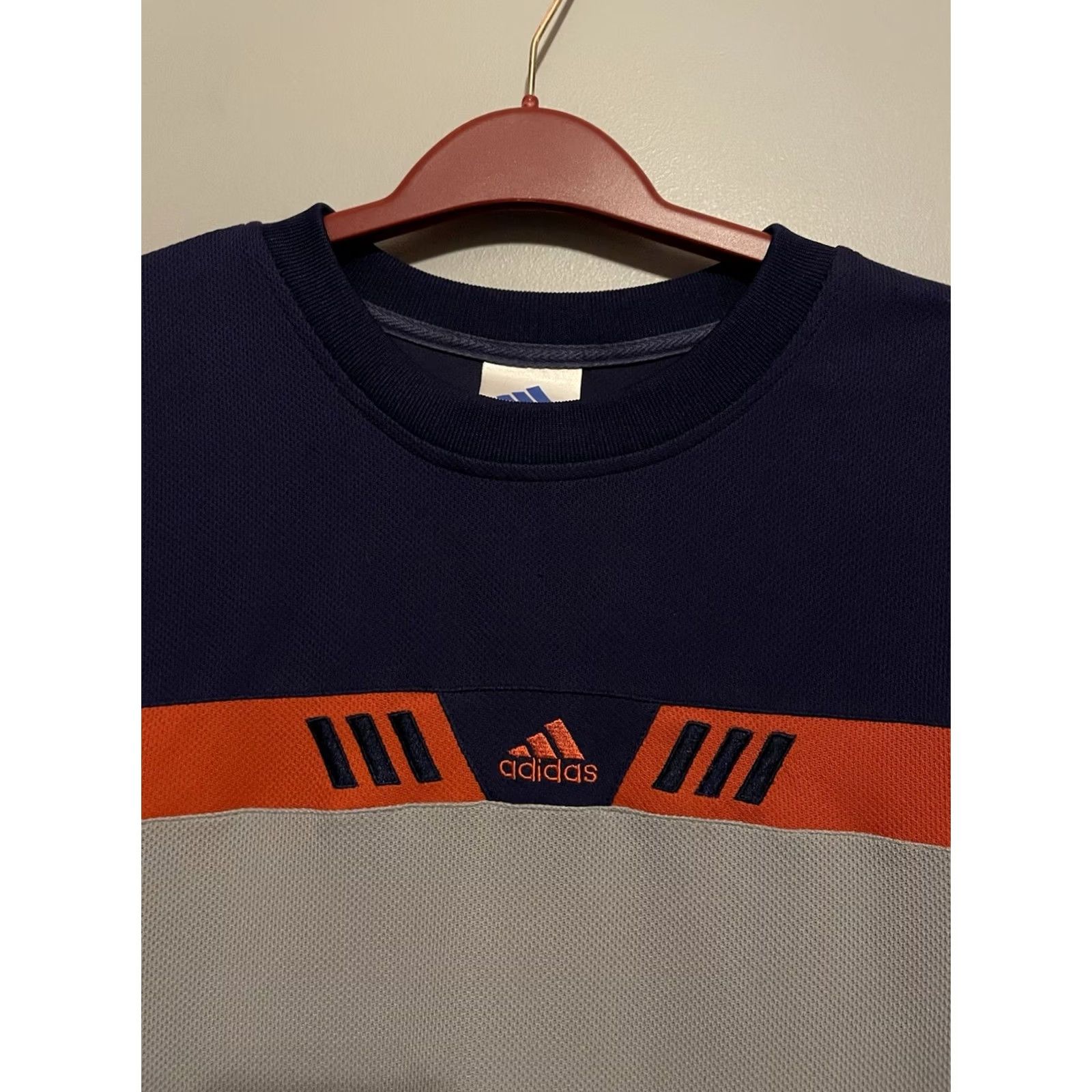 Adidas VINTAGE adidas Men's XL Short Sleeve Athletic Shirt Blue Grey Orange D353 Size US XL / EU 56 / 4 - 2 Thumbnail