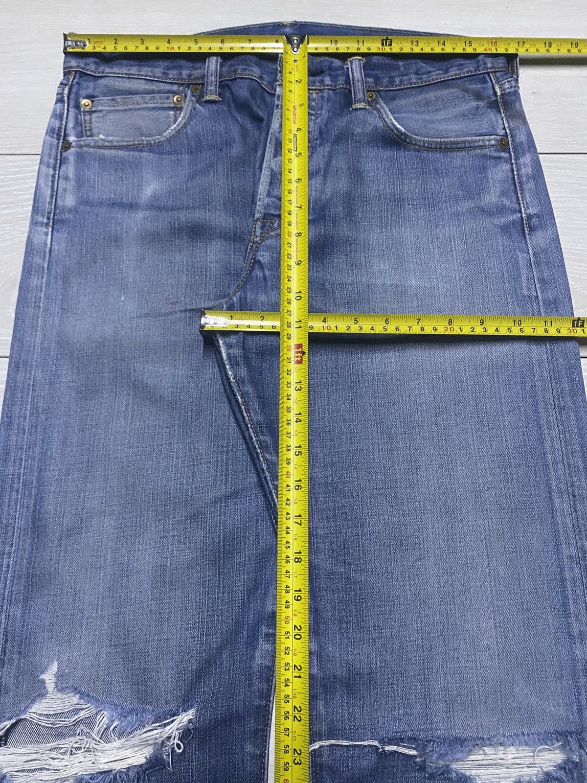 Levi's Vintage Levis 501 Y2K Faded Wash Distressed Loose Jeans Size US 33 - 15 Thumbnail