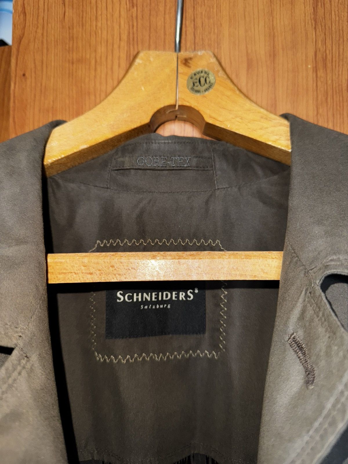Schneiders Schneiders Salzburg with Gore-Tex Technology - L / 40 / 42 Size US L / EU 52-54 / 3 - 1 Thumbnail