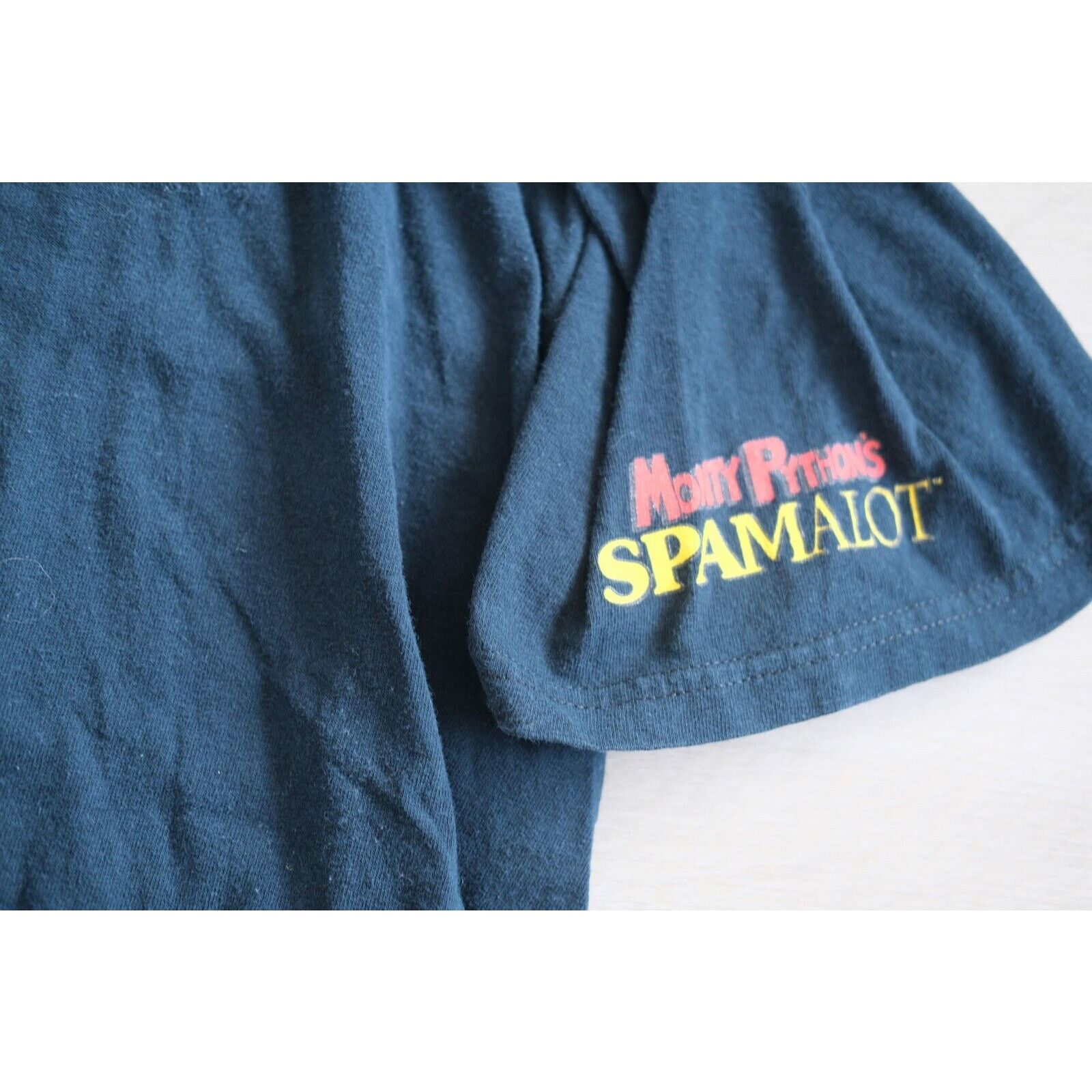 Gildan Vintage 2005 Gildan Monty Python Spama Not Dead Movie Promo Size US L / EU 52-54 / 3 - 5 Thumbnail