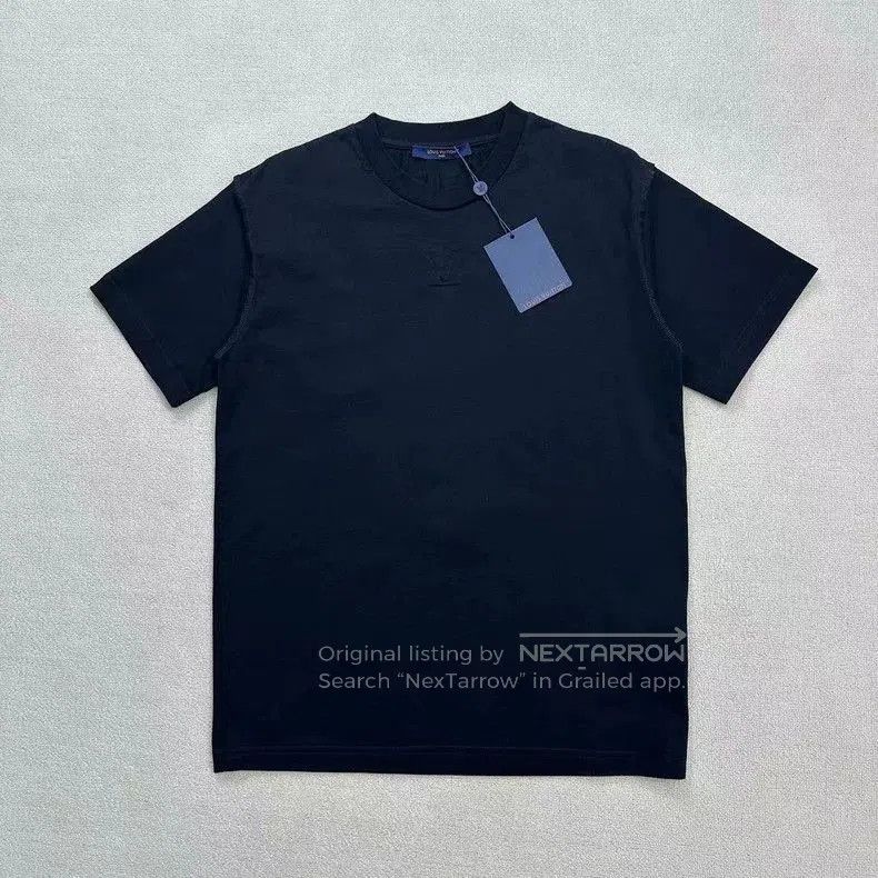 Louis Vuitton Louis Vuitton Embossed Logo Short Sleeve Tee. Size US M / EU 48-50 / 2 - 1 Thumbnail