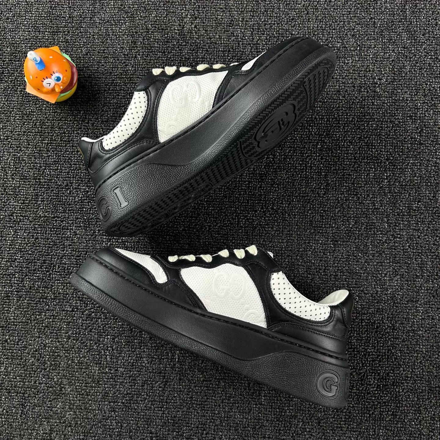 Gucci Gucci platform biscuit panda black white 36.5 Size US 6 / IT 36 - 3 Thumbnail