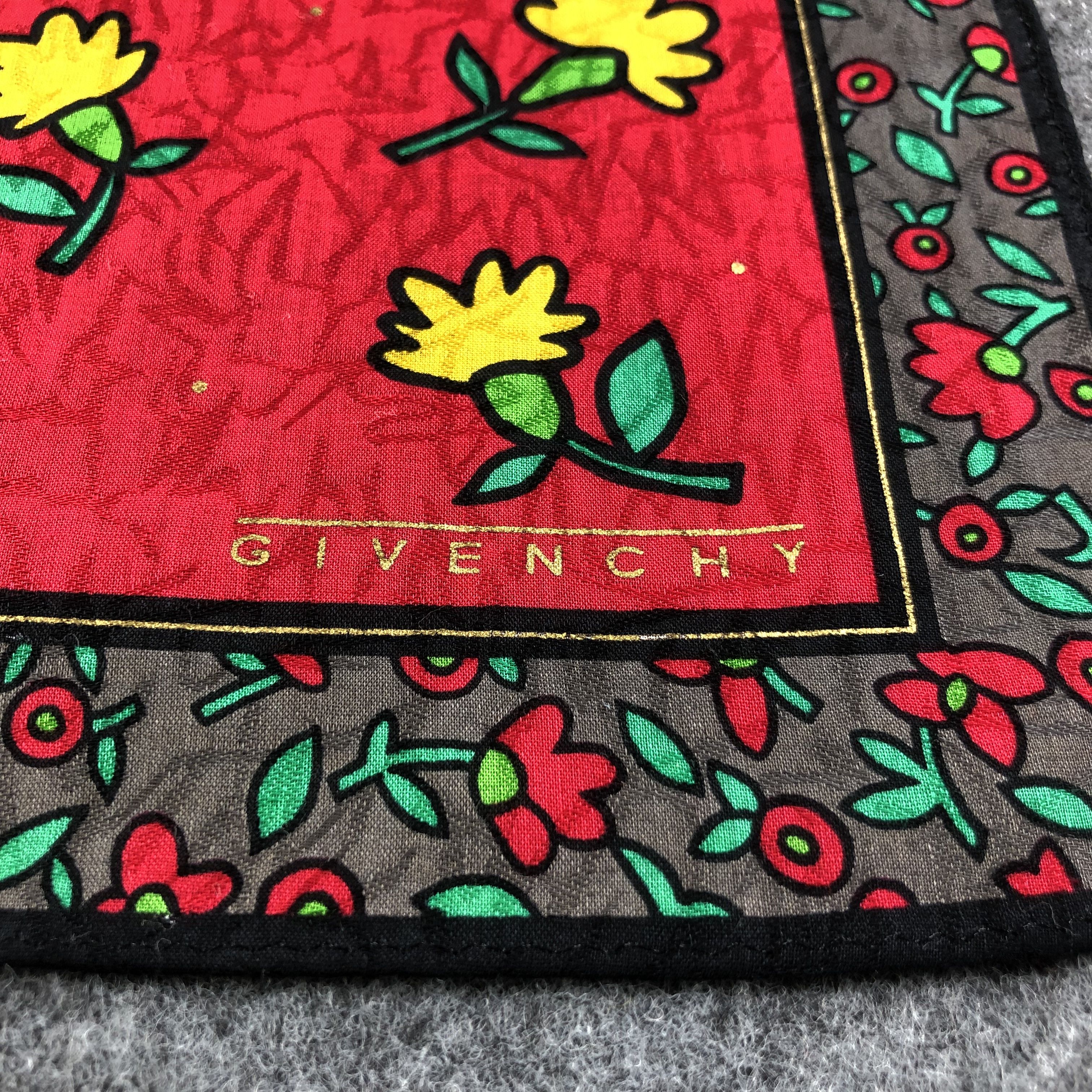 Givenchy Givenchy Floral Handkerchief Neckerchief Bandana H2281 Size ONE SIZE - 4 Thumbnail
