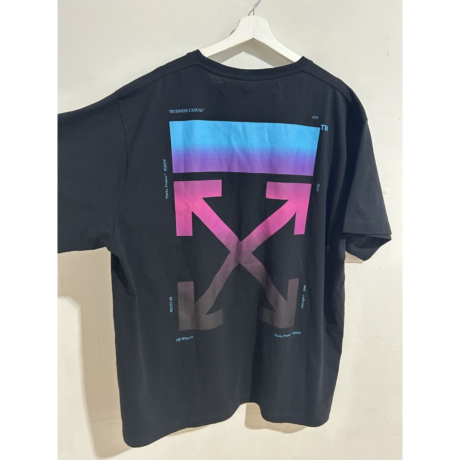 Off-White OFF-WHITE BUSINESS CASUAL ARROW TEE PREOWNED SIZE LARGE Size US L / EU 52-54 / 3 - 4 Thumbnail