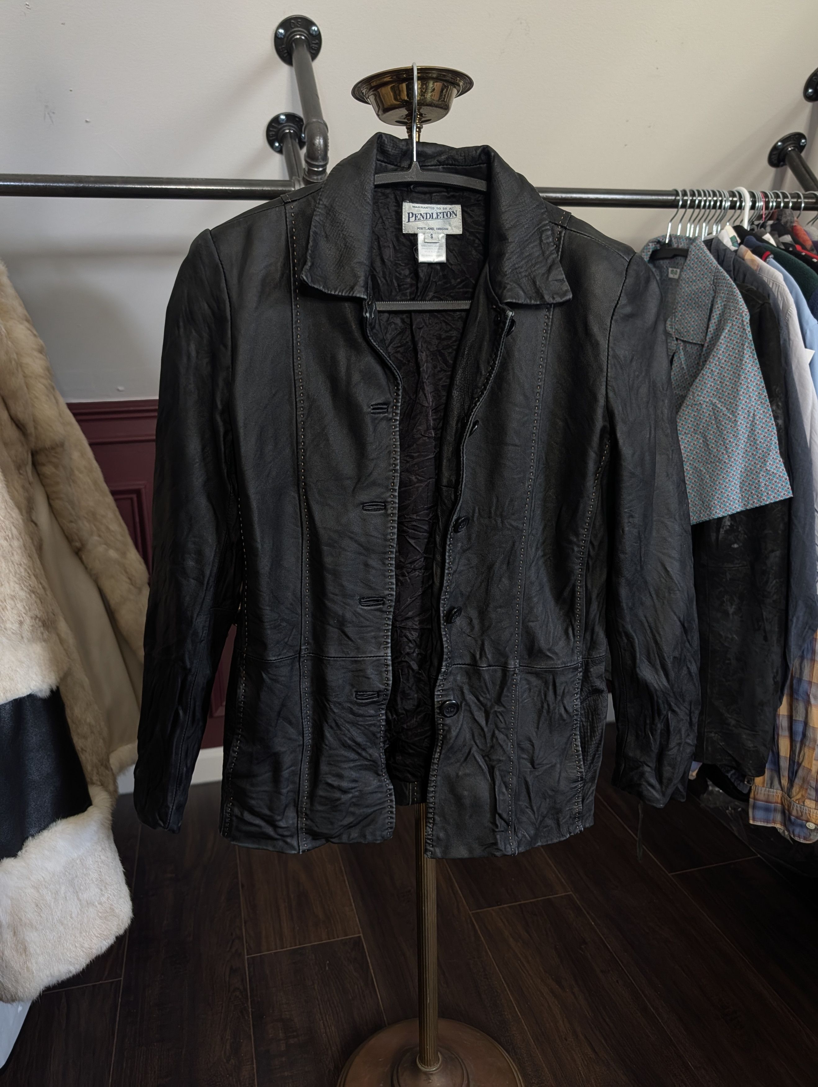 Pendleton Black real leather hand stitched VTG biker jacket S Size S / US 4 / IT 40 - 12 Thumbnail