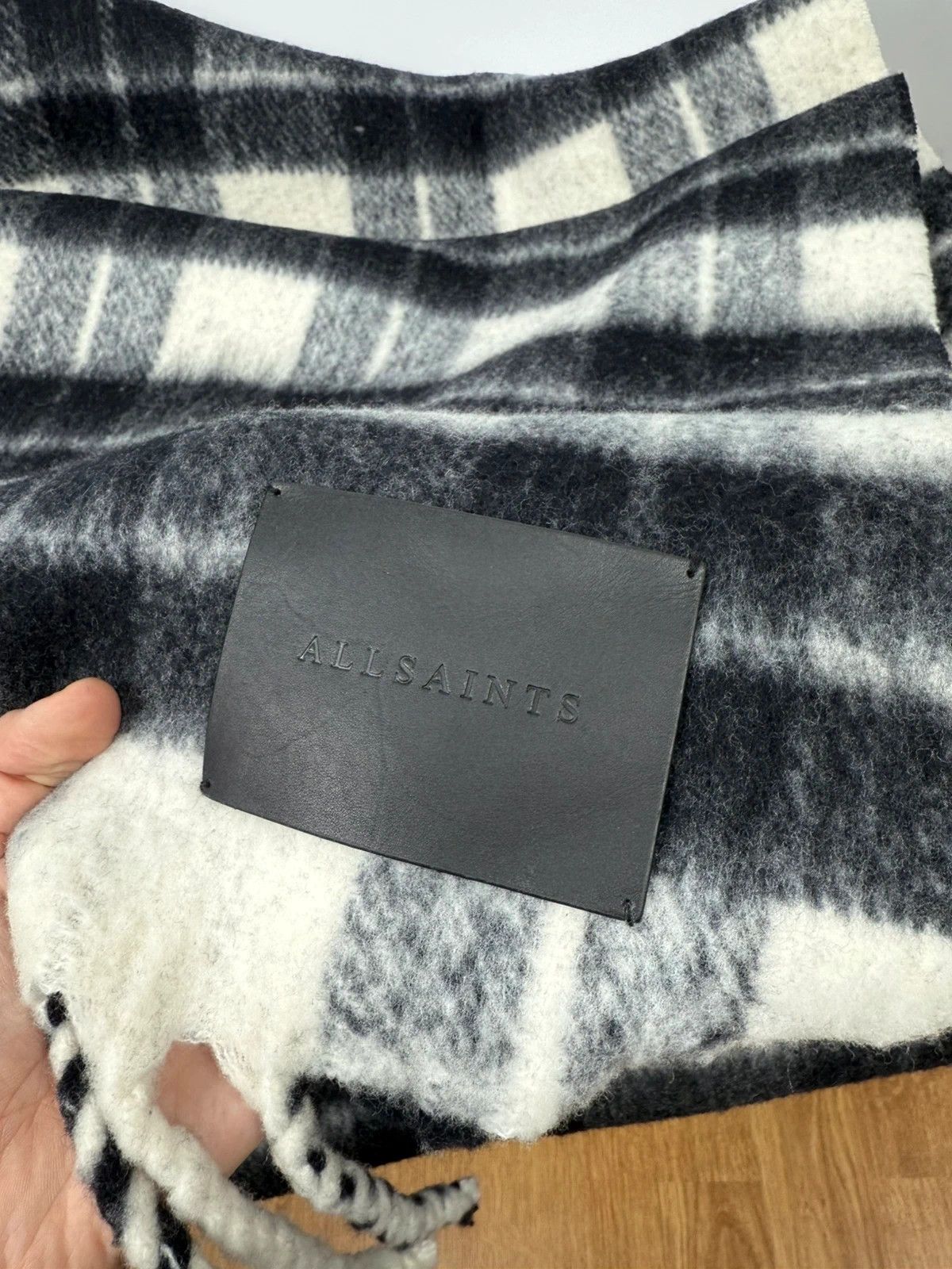 Allsaints Allsaints Brushed Check Shawl Plaid Scarf Wool Size ONE SIZE - 2 Thumbnail