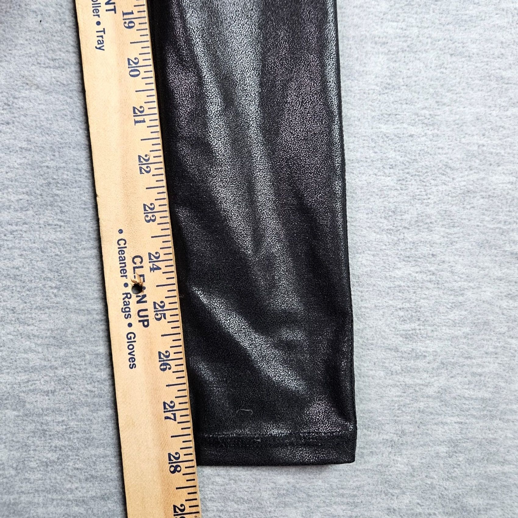 Spanx Spanx Slim Faux Leather Pull-On Mid-Rise Skinny Legging Women's S Black Casual Pants Size 28" / US 6 / IT 42 - 4 Thumbnail