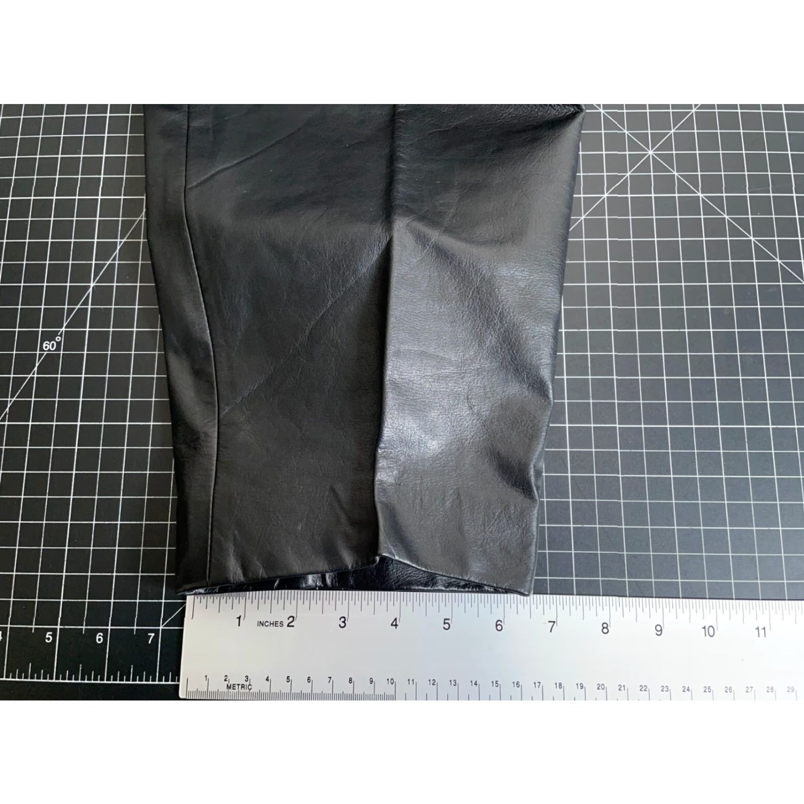 Vintage VINTAGE 4 Openers Leather Motorcycle Pants Mens 33 x 31 Black Lined Tapered 90s Decade 34 Tag Mens Size US 33 - 6 Thumbnail