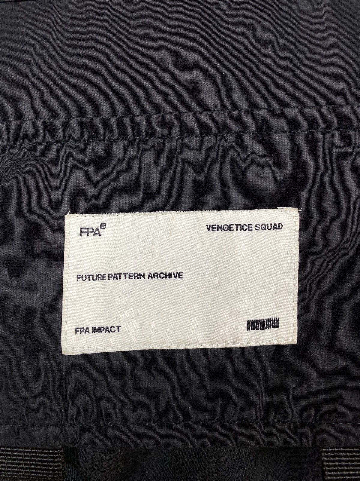 Designer Future Pattern Archive Vest “Curved-Blade” Size US L / EU 52-54 / 3 - 6 Thumbnail