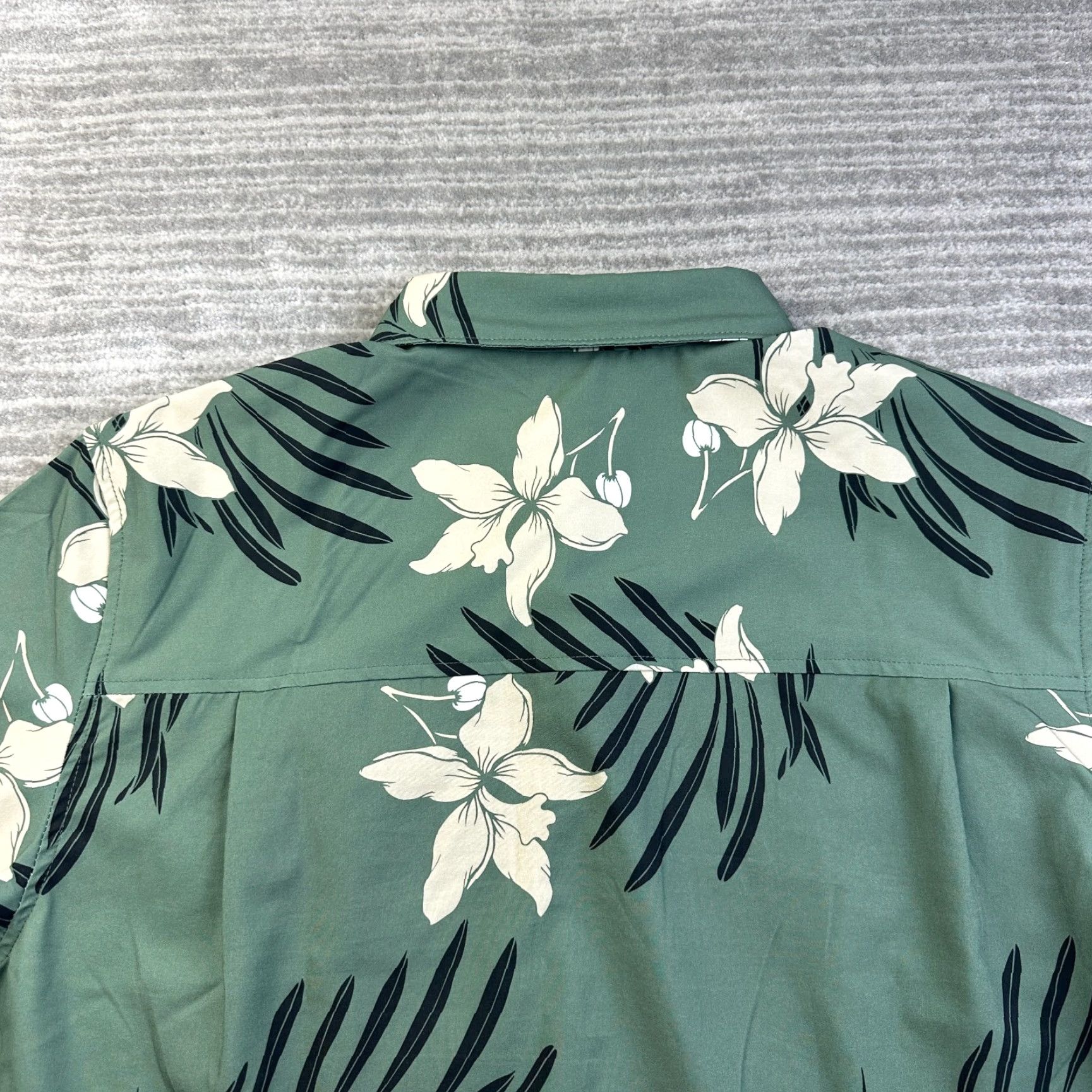 Hurley Hurley Shirt Mens Medium Green Floral Printed Utility Hawaiian Performance Size US M / EU 48-50 / 2 - 5 Thumbnail
