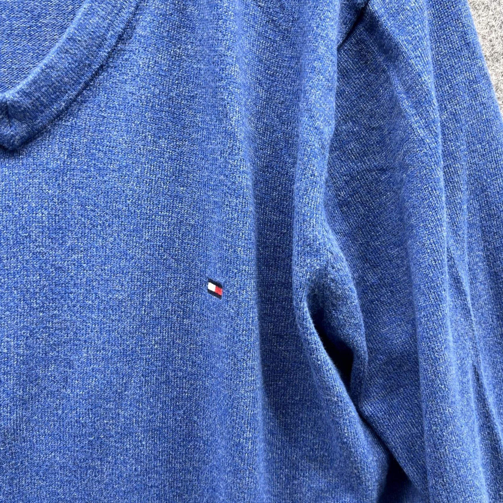 Tommy Hilfiger Tommy Hilfiger Sweater Men Large Blue Pullover V-Neck Cotton Size US L / EU 52-54 / 3 - 4 Thumbnail