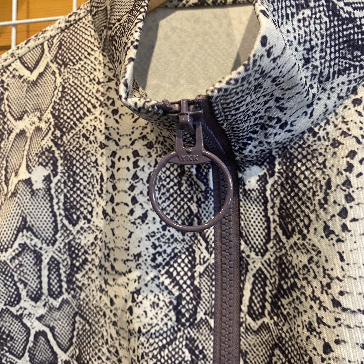 G.V.G.V. × Japanese Brand GVGV Japanese Brand Snakeskin Design Half Zipper Sweaters Size US XS / EU 42 / 0 - 5 Thumbnail