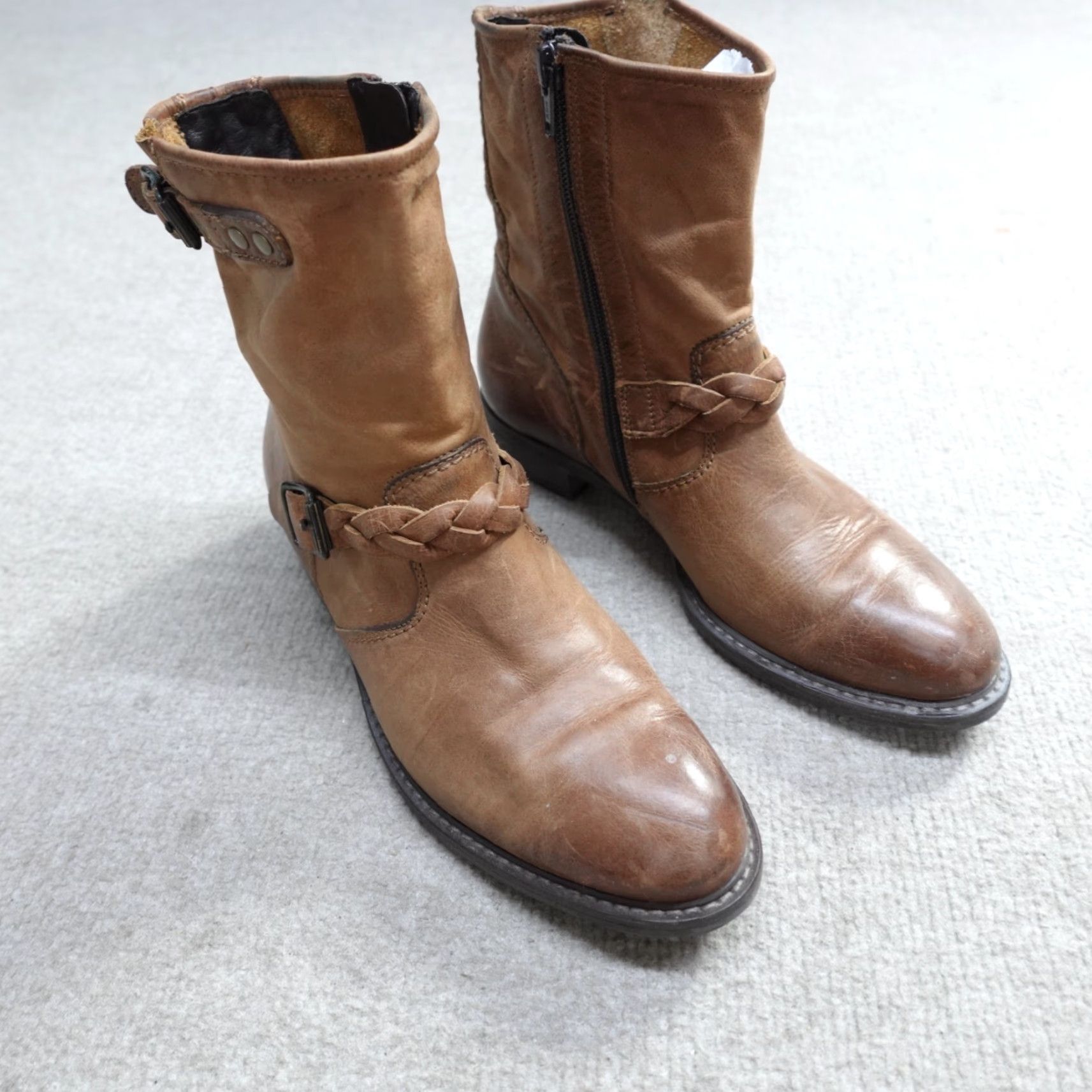 Vintage Paul Green Boots Womens 7 Brown Side Zip Leather UK5 Boots Combat Zip Brown Leather Paul Green Womens UK5 7 Brown Zip Leather Boots Size US 5 / IT 35 - 3 Thumbnail