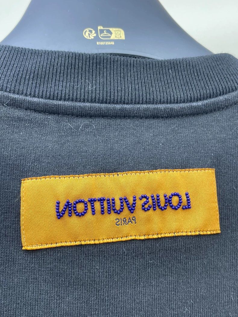 Louis Vuitton Louis Vuitton 24 black beaded monogrammed crewneck knit sh Size US S / EU 44-46 / 1 - 3 Thumbnail