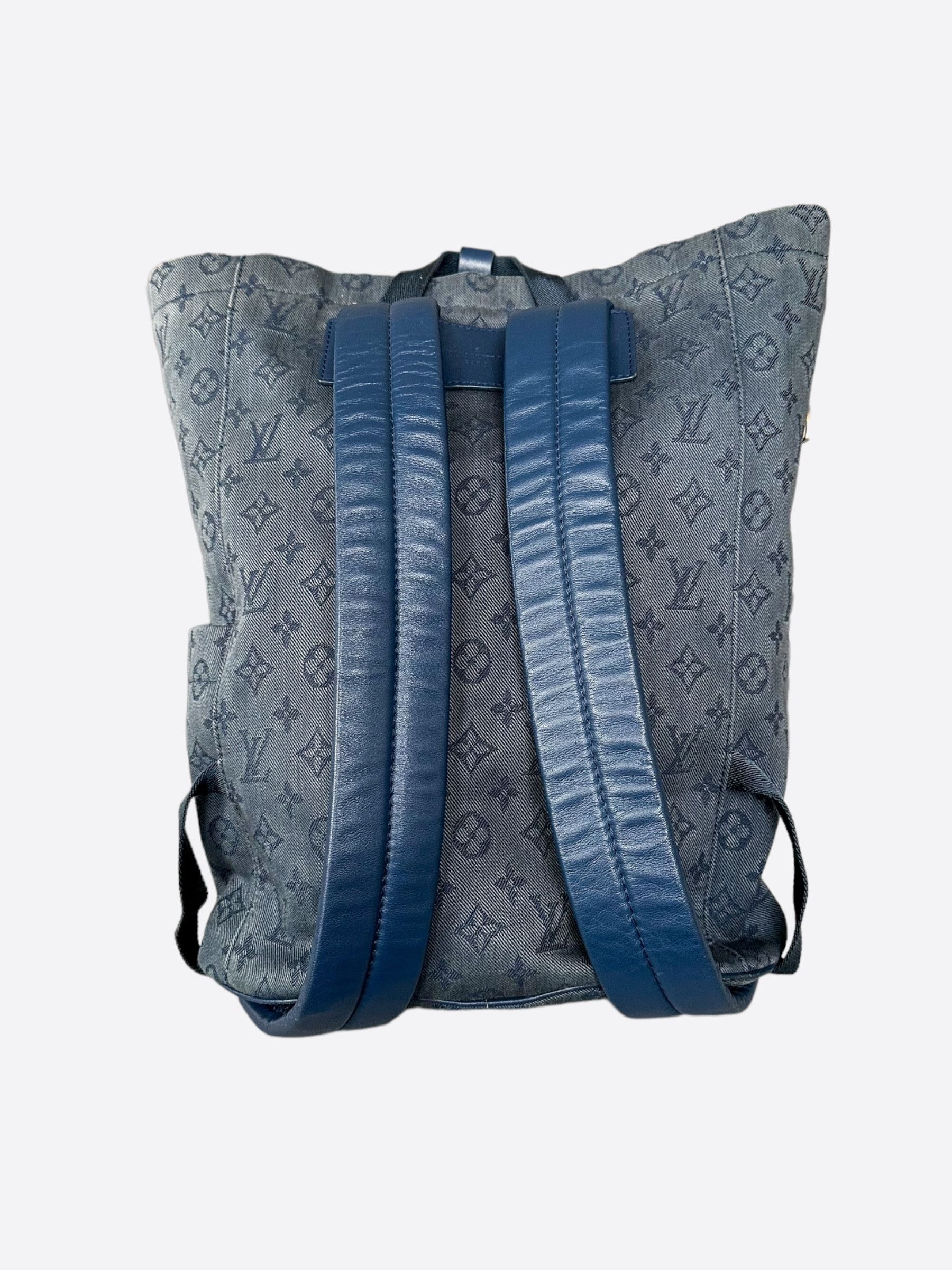 Louis Vuitton Louis Vuitton Blue Denim Monogram Chalk Backpack Size ONE SIZE - 3 Thumbnail