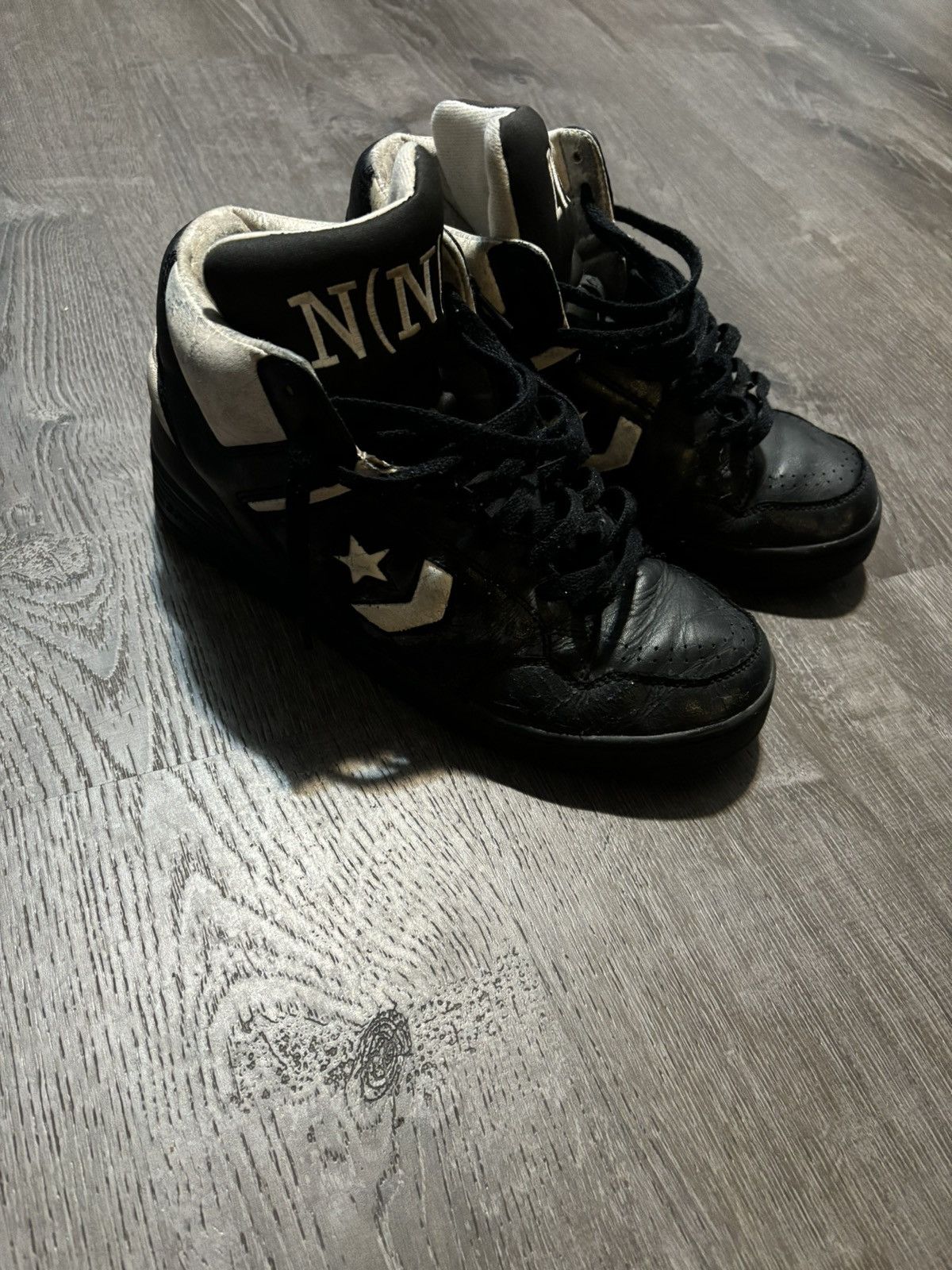 Number nine Converse