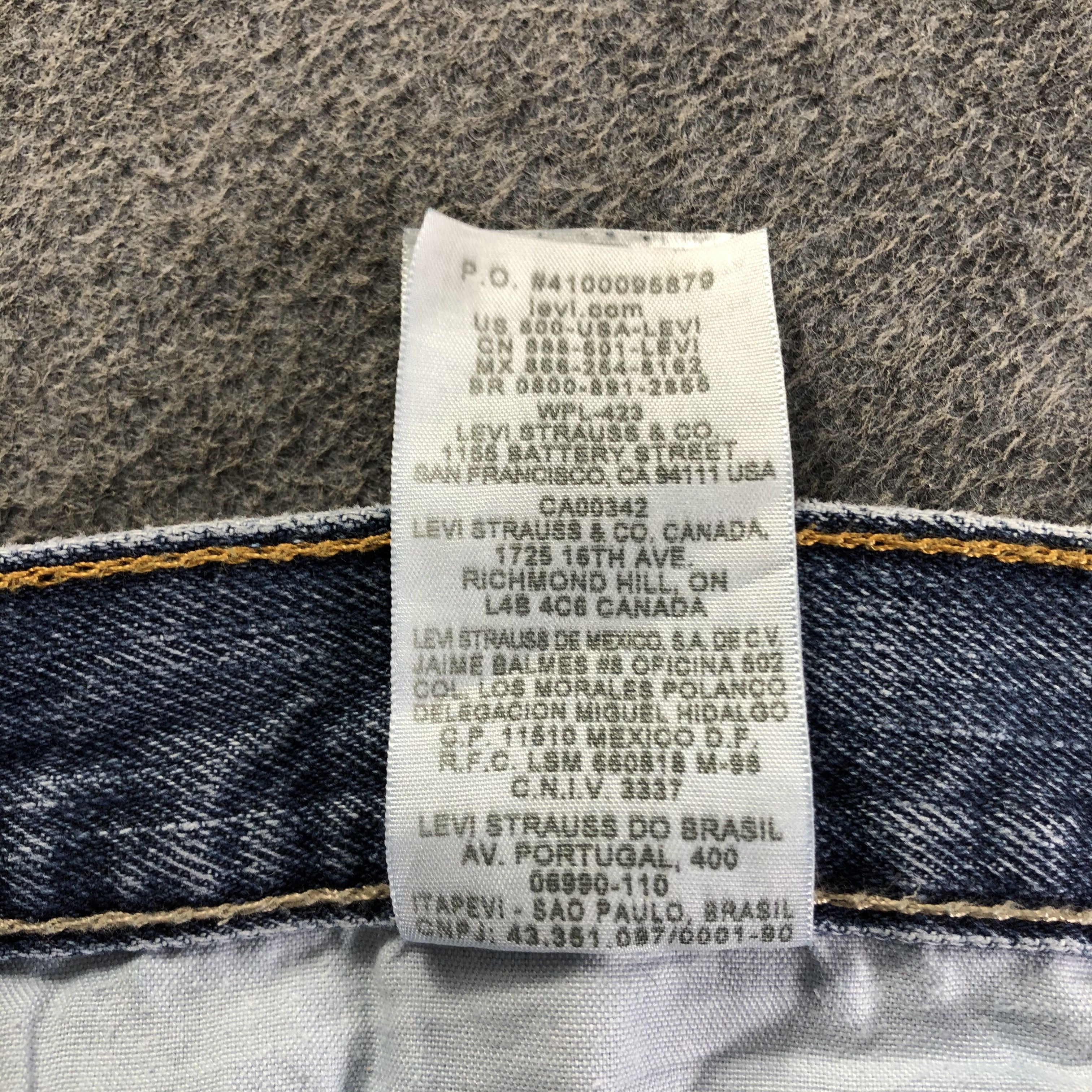 Levi's Vintage Levis 559 Jeans-J3542 Size US 39 - 11 Thumbnail