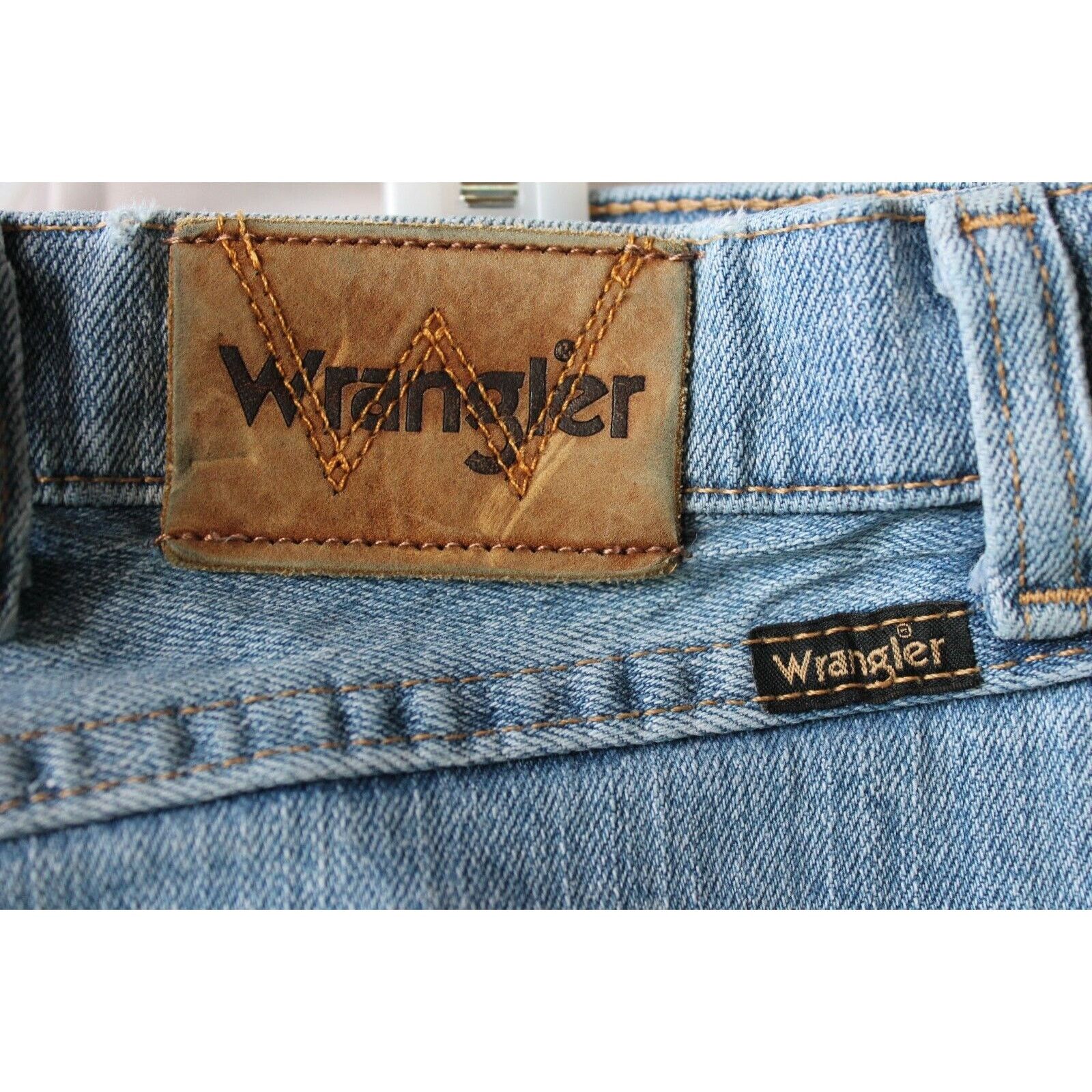 Wrangler WRANGLER Mens 42x32 MGW80AB Straight Jeans-Distressed Size US 42 / EU 58 - 2 Thumbnail